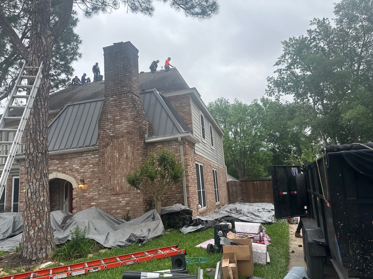 Residential Roofing Installation using Owen's Corning Duration (Lifetime) Shingles by Roof Repair Company