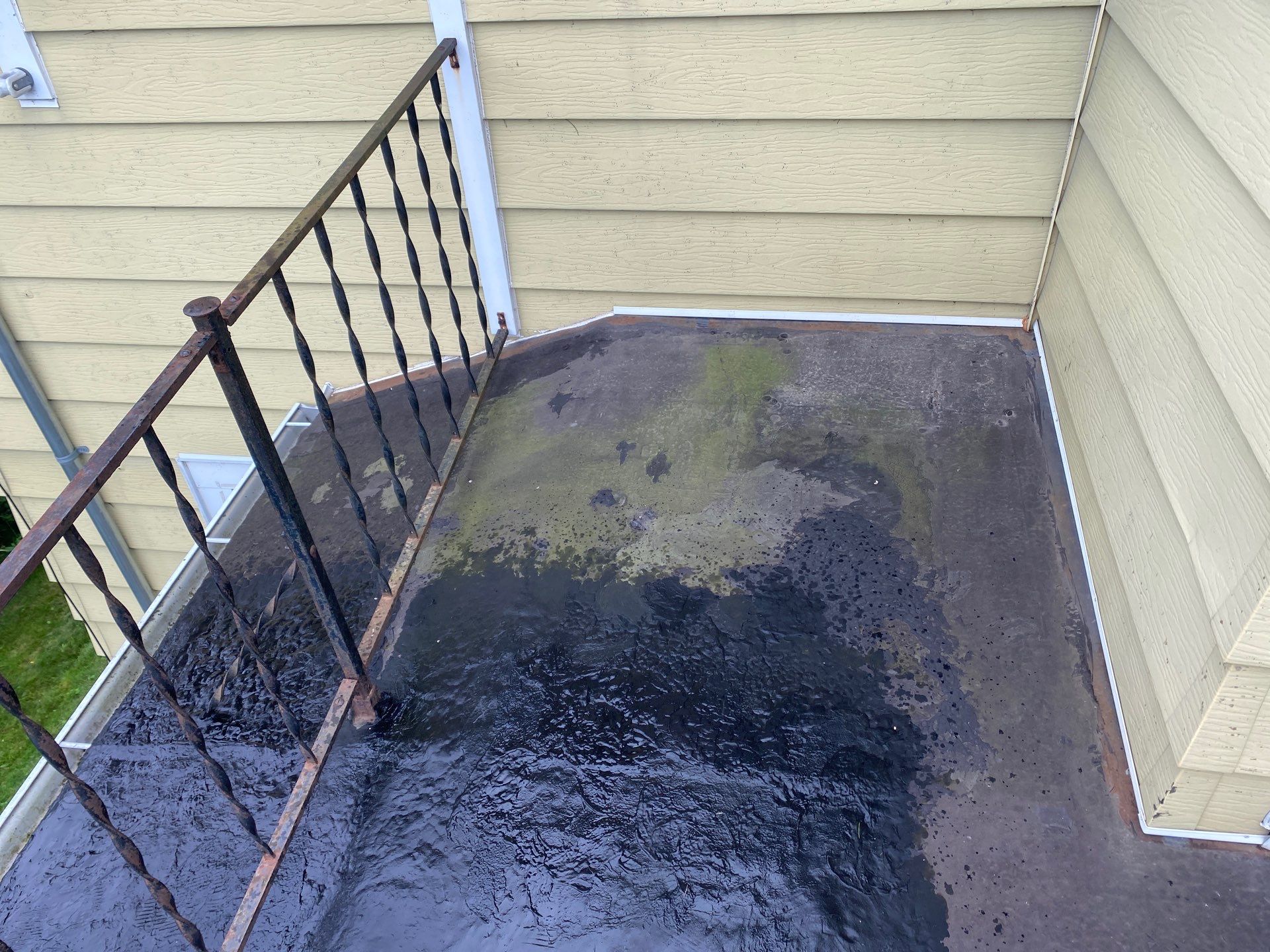 Flat Roof Porch with 60mil EPDM Rubber by Gellings Roofing & Siding