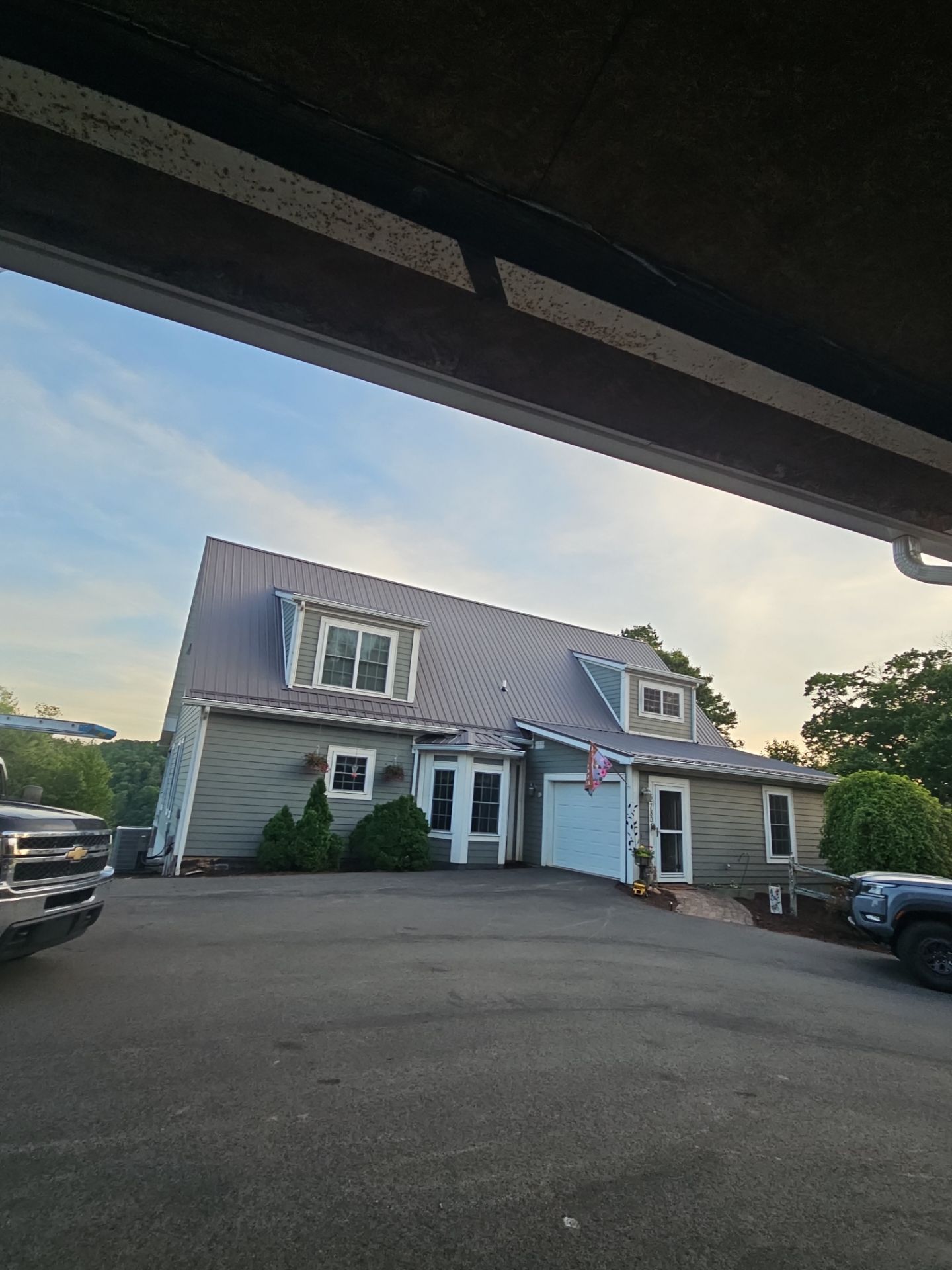 Miller Residence by Omnia Roofing