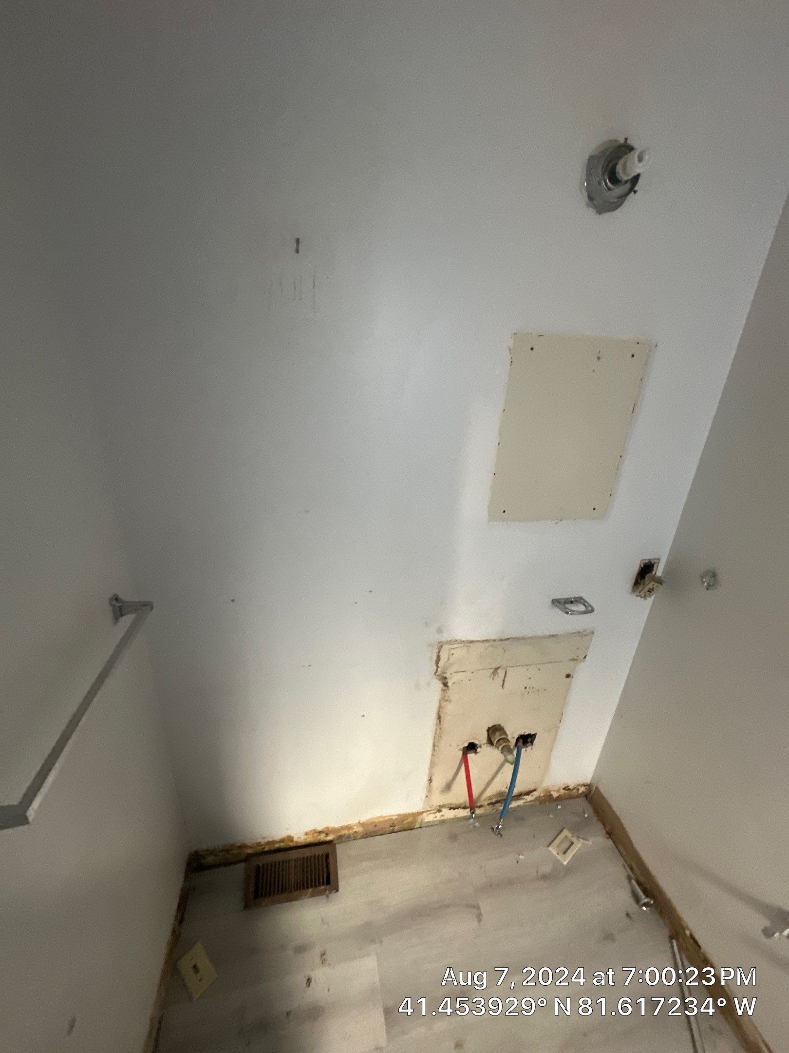 Multifamily Full Remodel by Reinovation