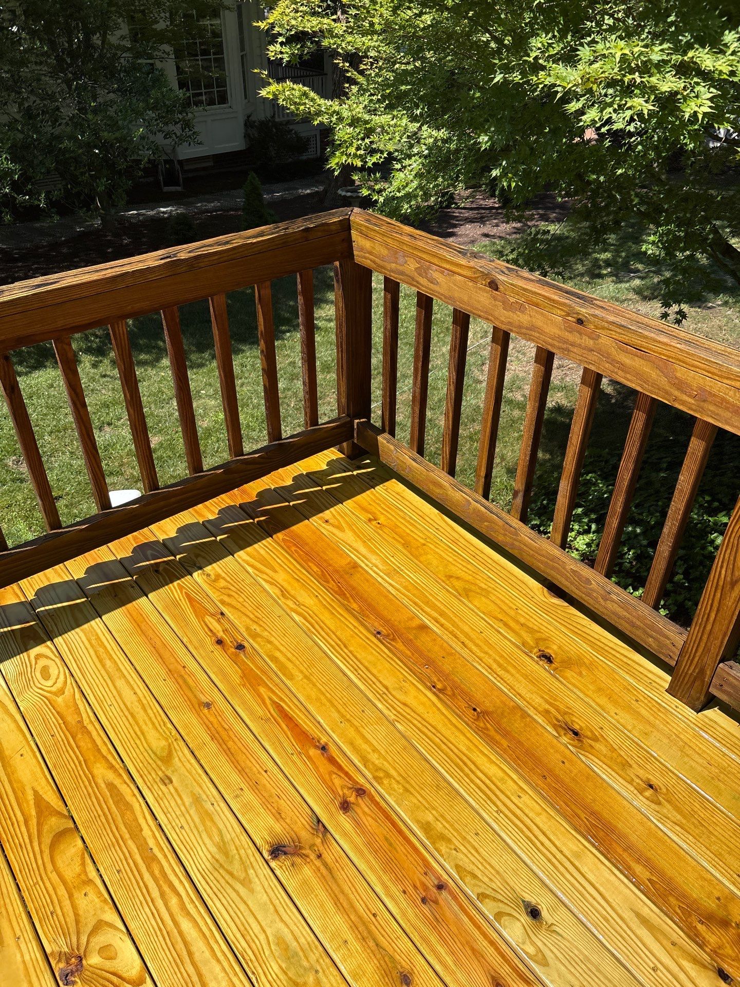 Wood Deck using Wood Sealant by DuraSeal