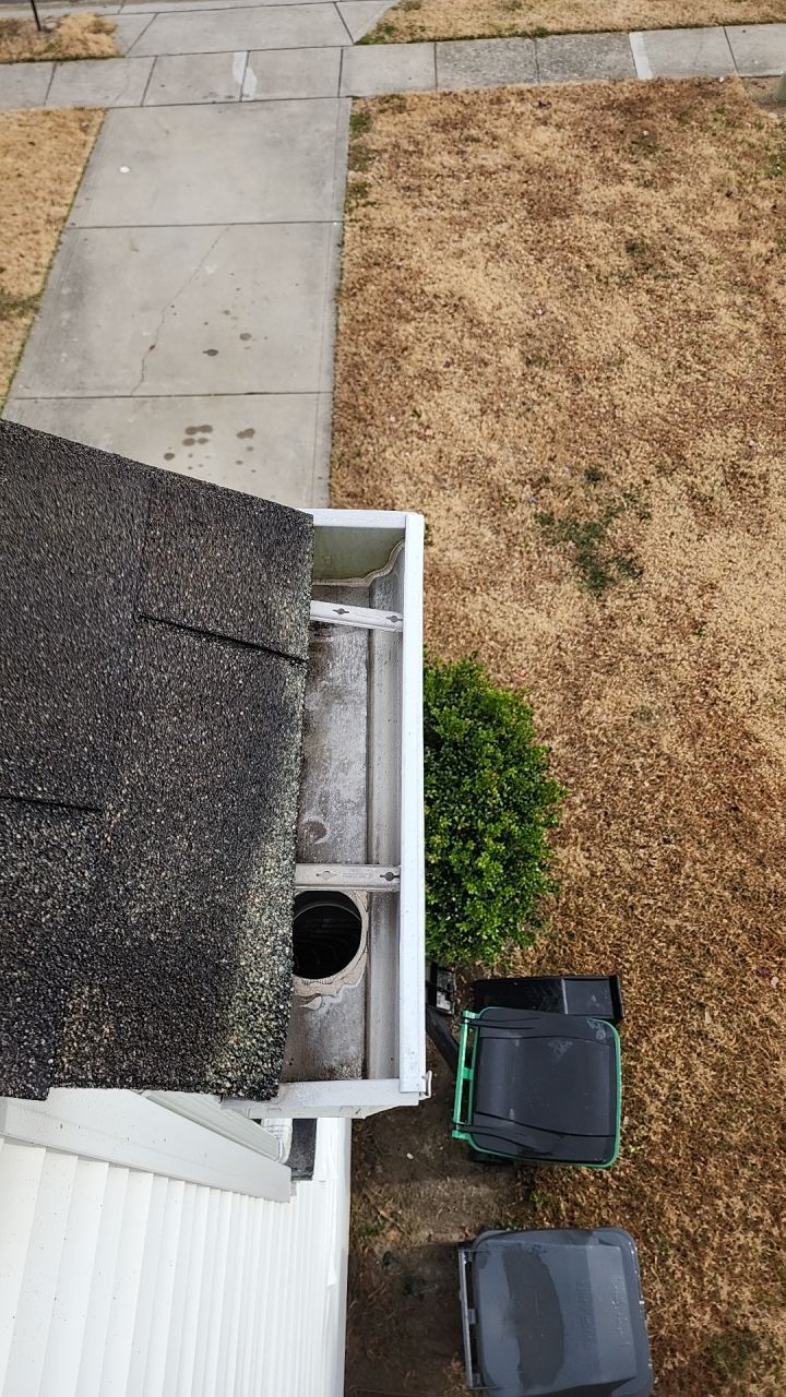 House Wash using cleaner by Power Wash Masters LLC