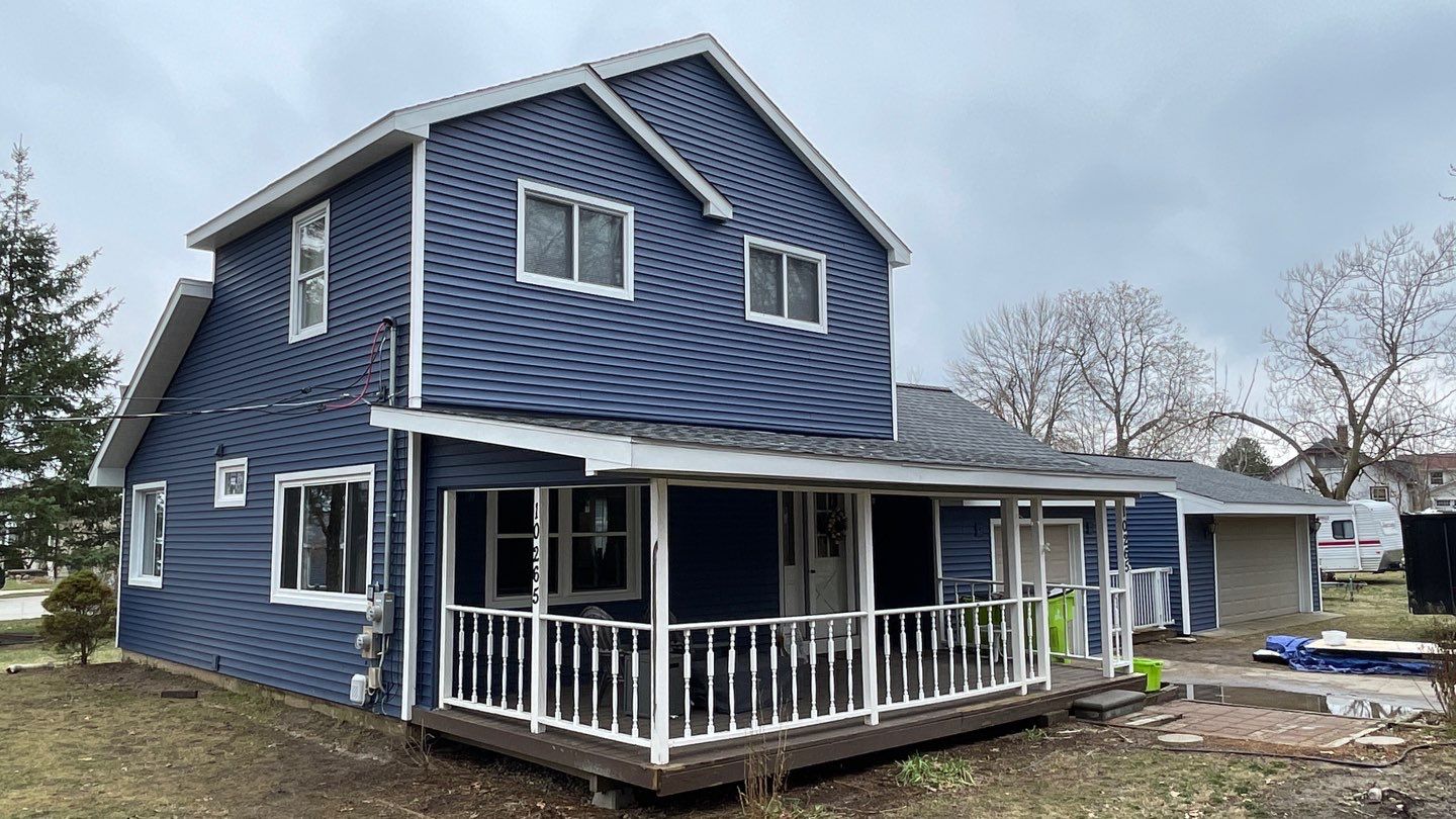 Siding Replacement using CertainTeed Restoration Classis D4 by 180 Contractors