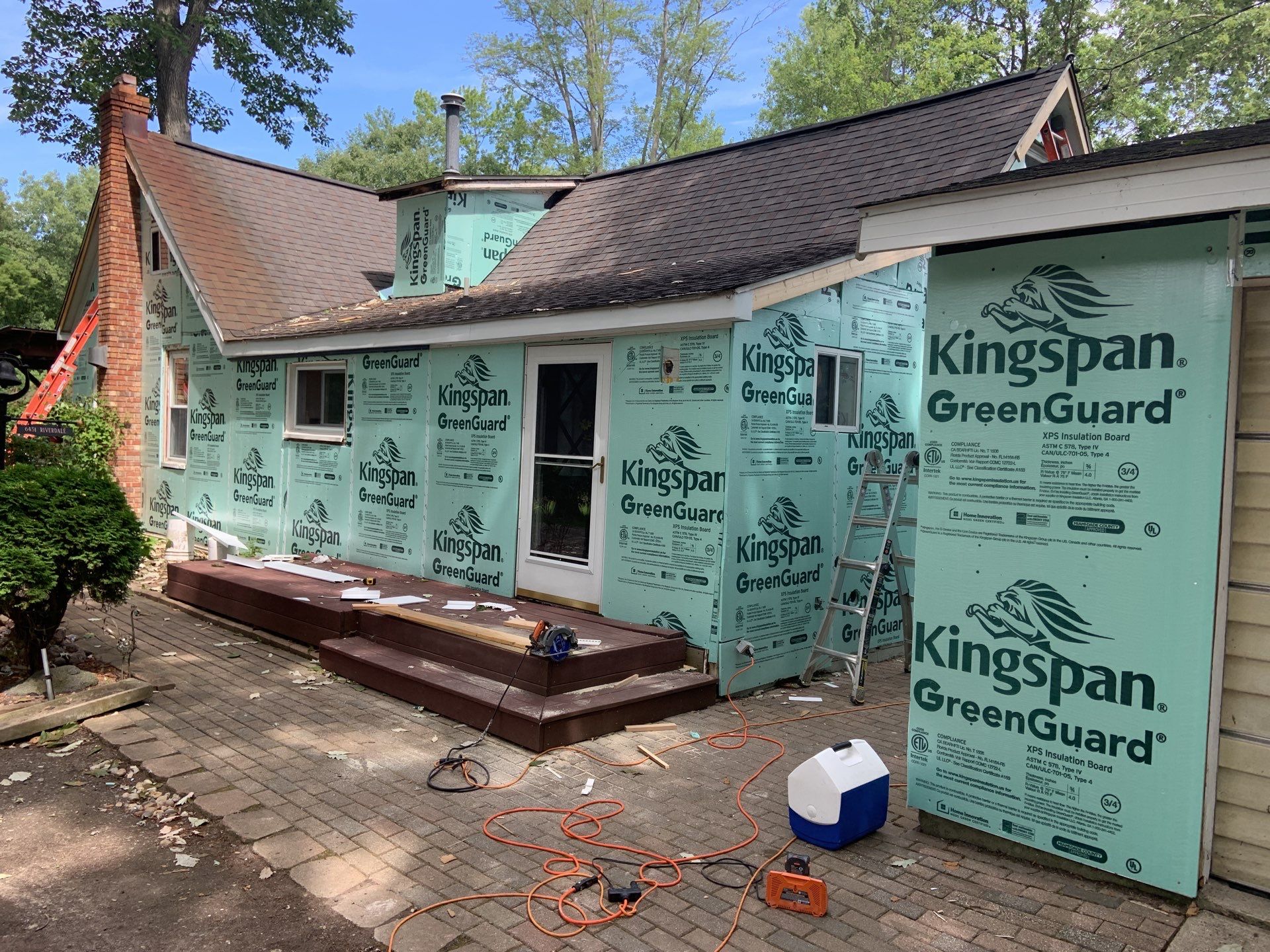 Siding Replacement using Certainteed Restoration Classic D4 by 180 Contractors