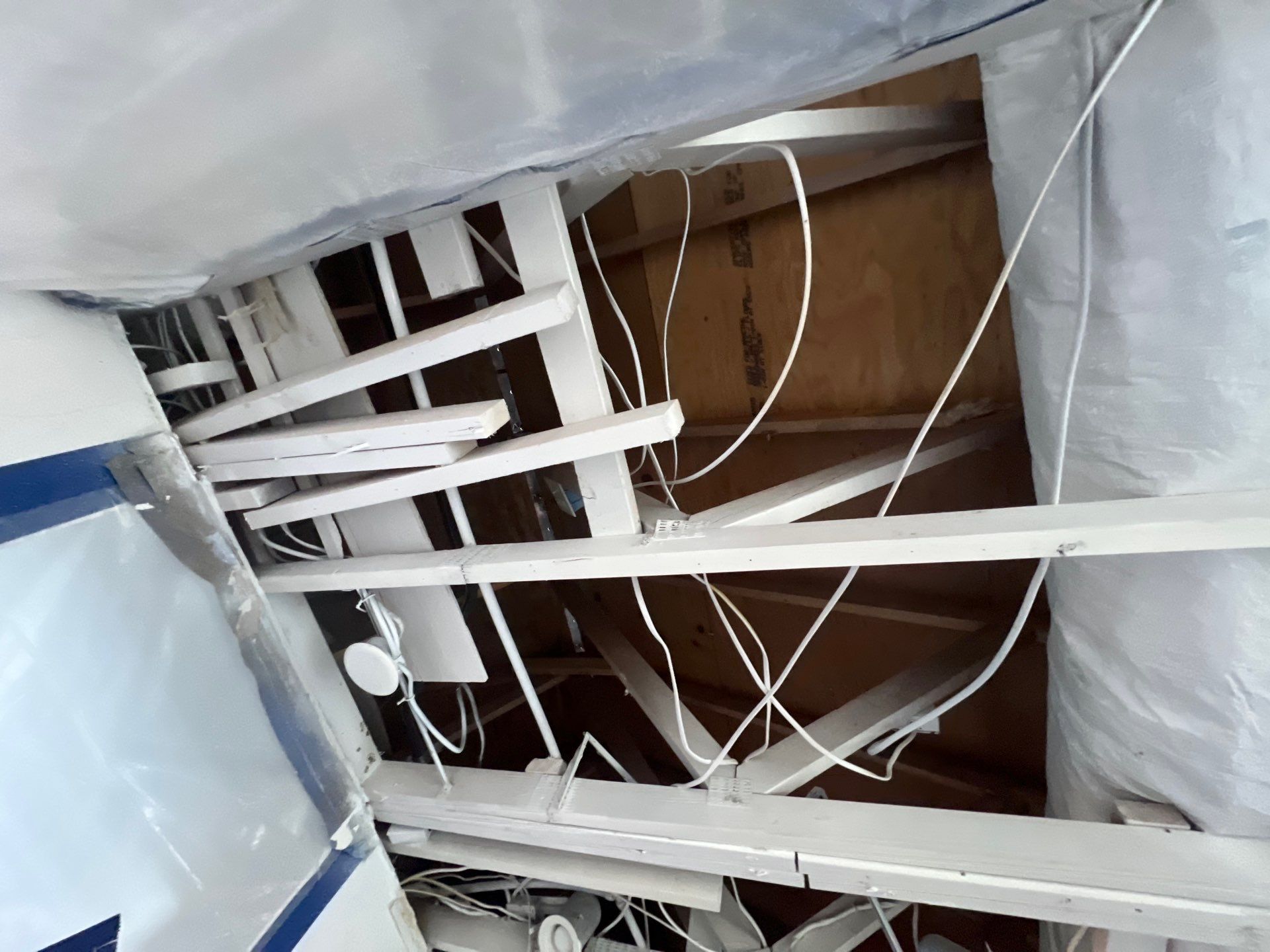 Windstorm Damage & Multi-Room Water Mitigation in St. Petersburg by Right On Time Restoration