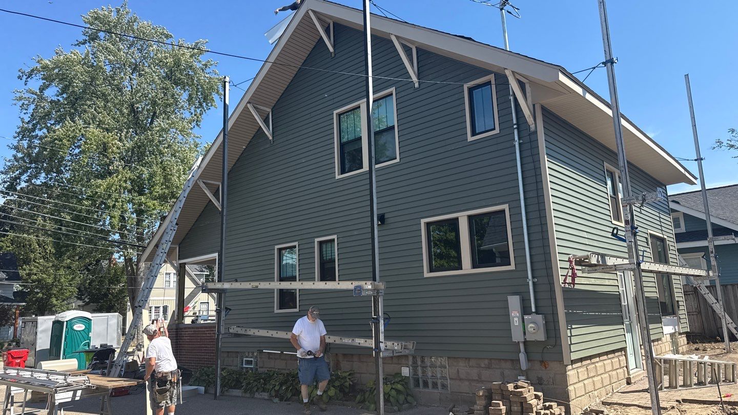 Siding Replacement using Alside Charter Oak D4.5" Deep Moss by 180 Contractors