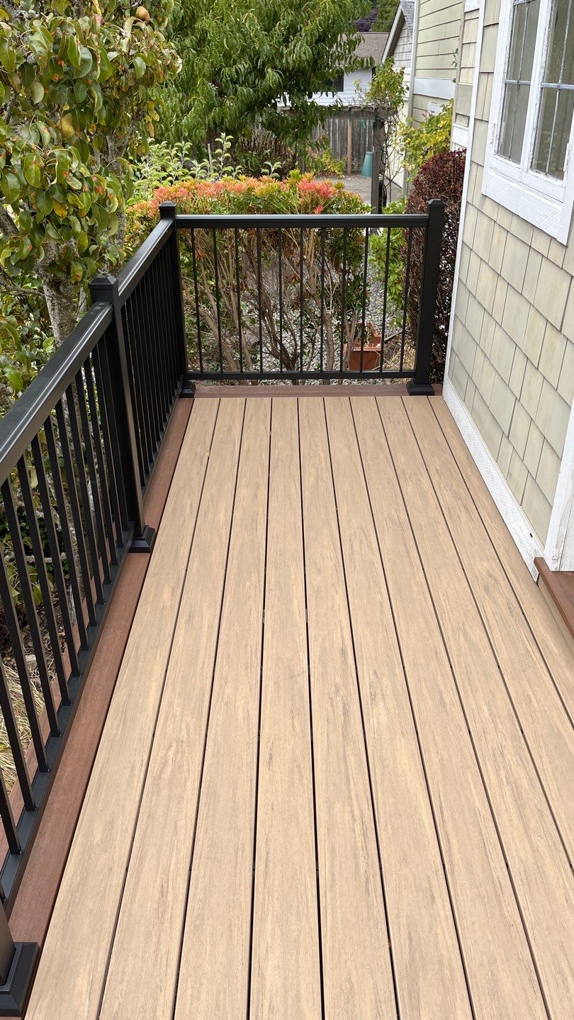 New Azek Vintage Deck by Alki deck builders 