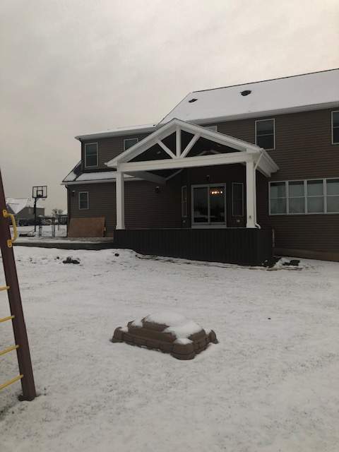 Outdoor Living - Addition by Ivy Lea Construction