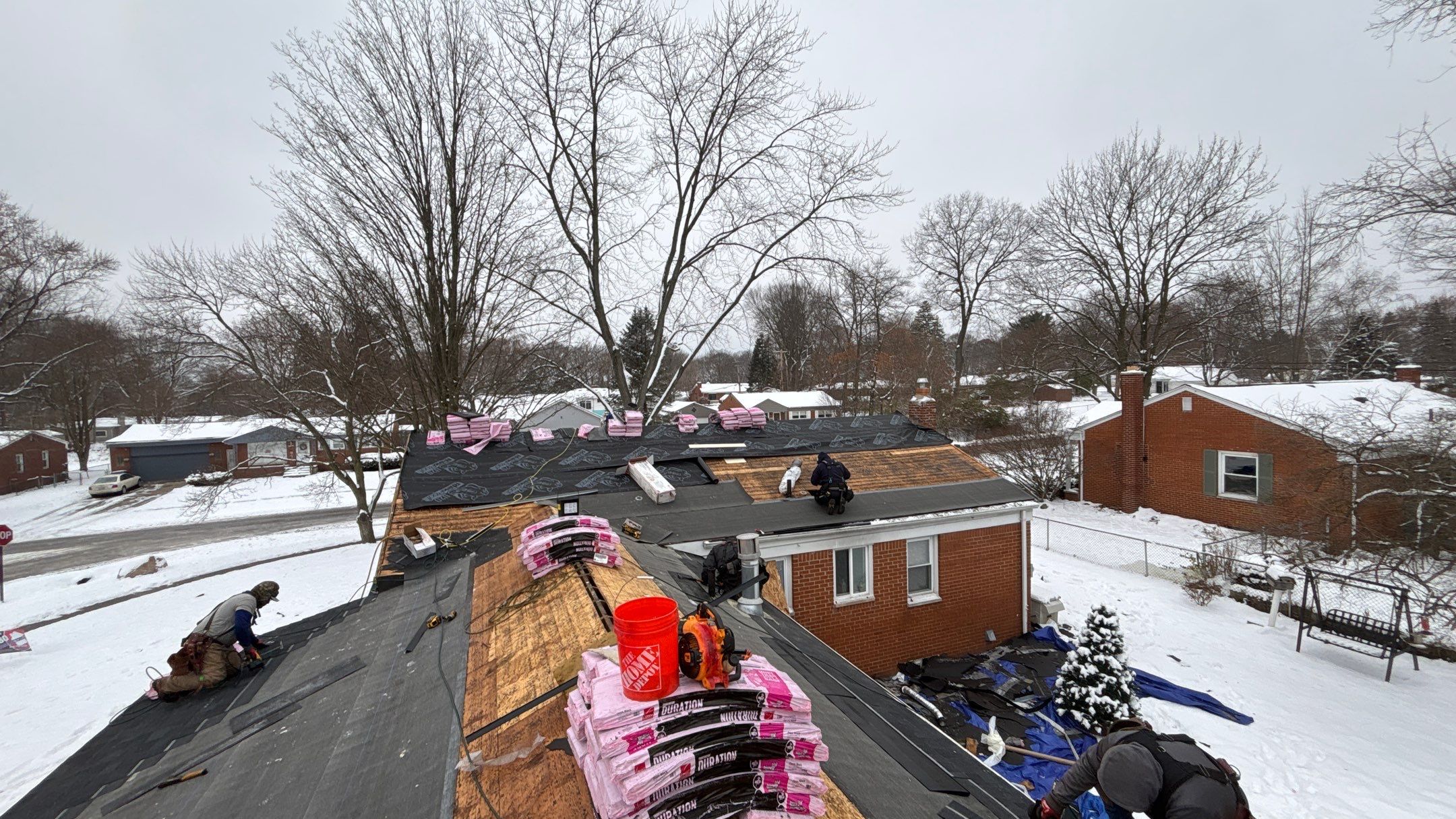 Roof Replacement using Owens Corning Onyx Black by 180 Contractors