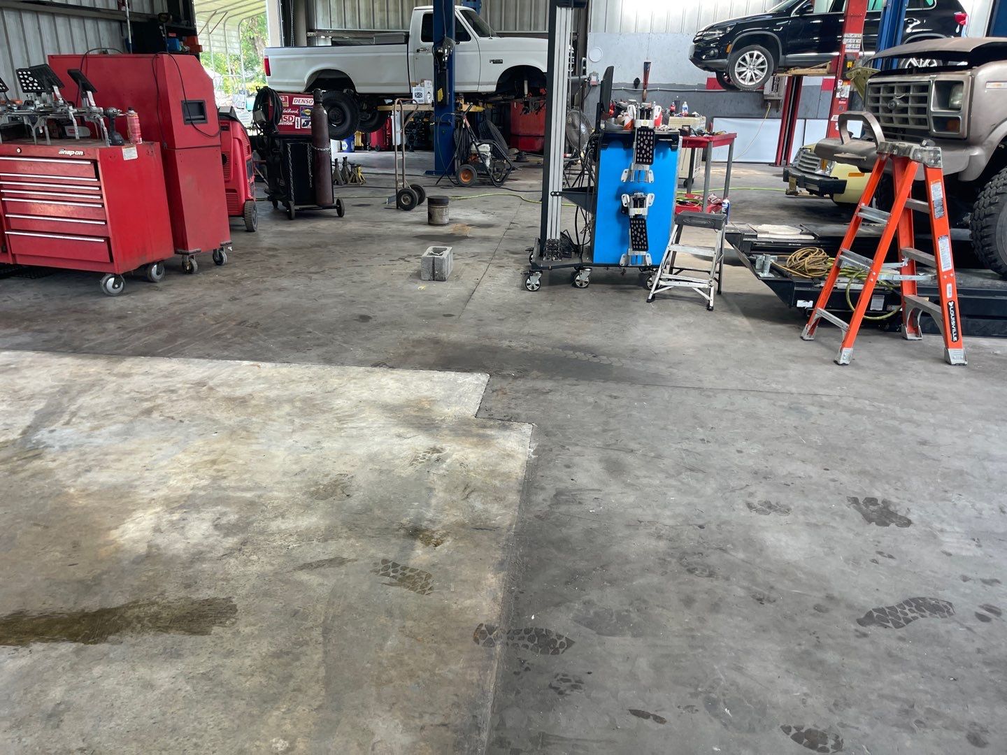 Auto Shop Project in Mayo, FL in Tidal wave by Cross Creek Concrete Coatings