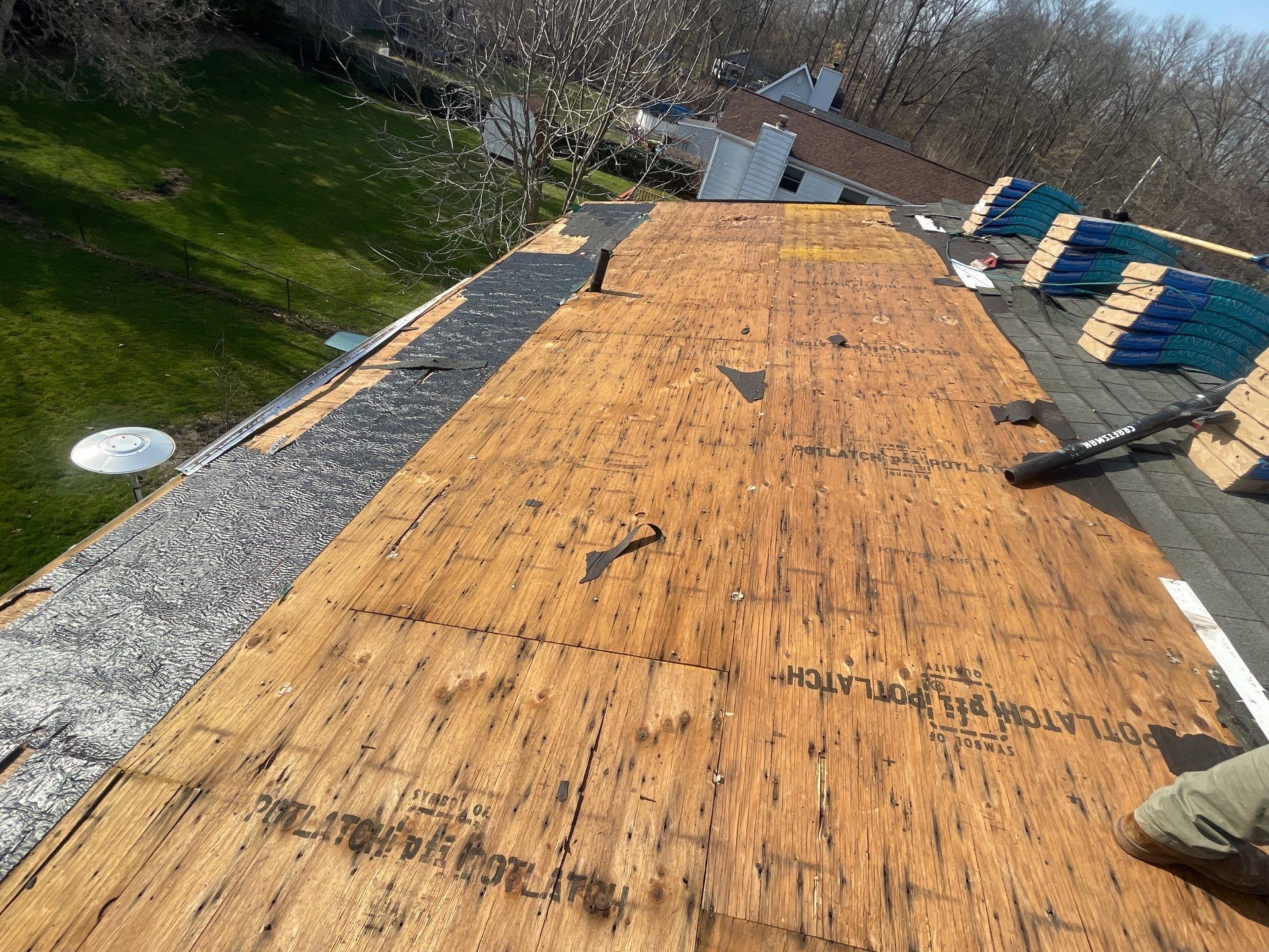 Roof Replacement using CertainTeed Landmark by 180 Contractors