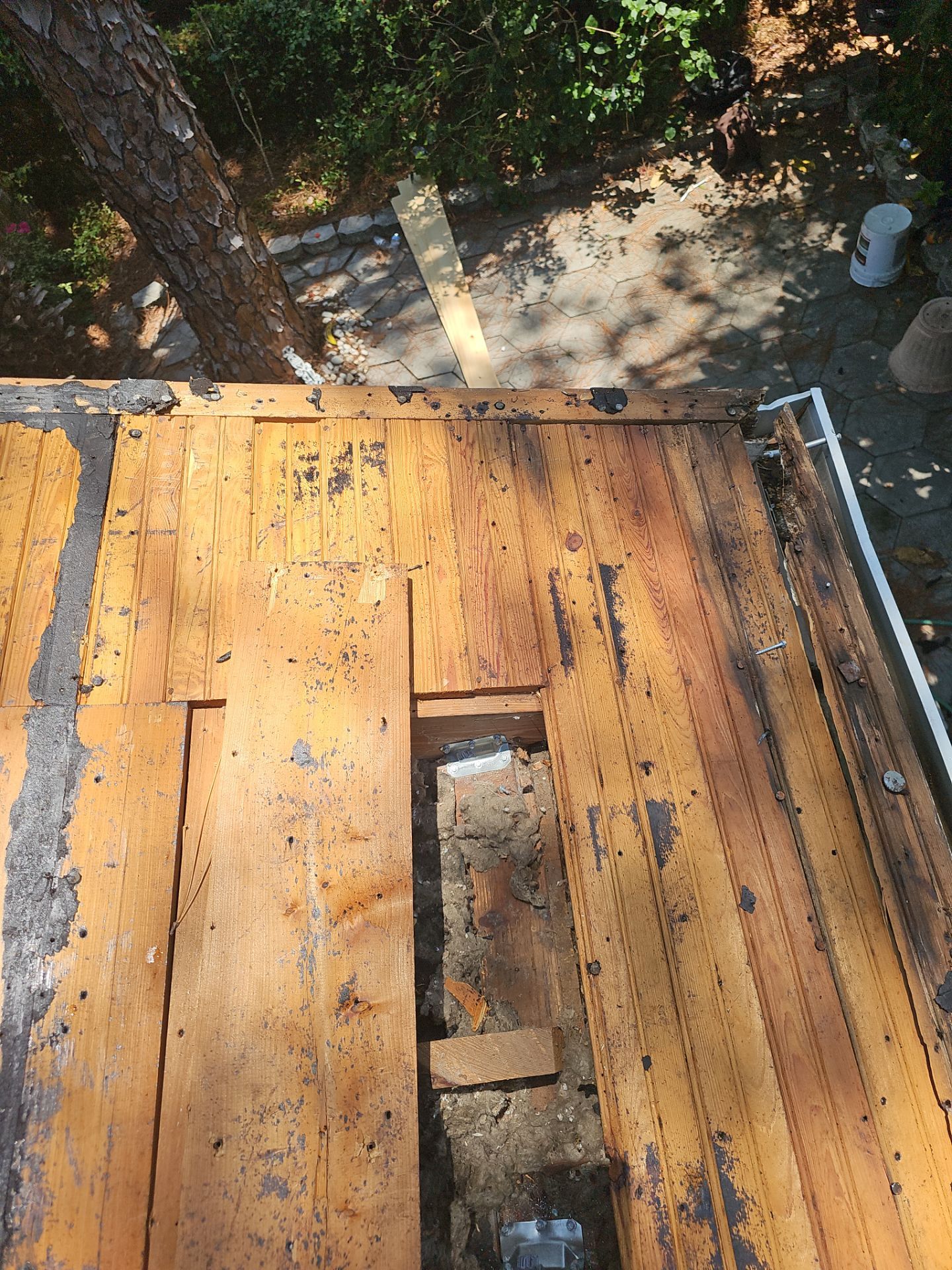 Project in Gulfport 33707 by Mitchell Roofing Company LLC