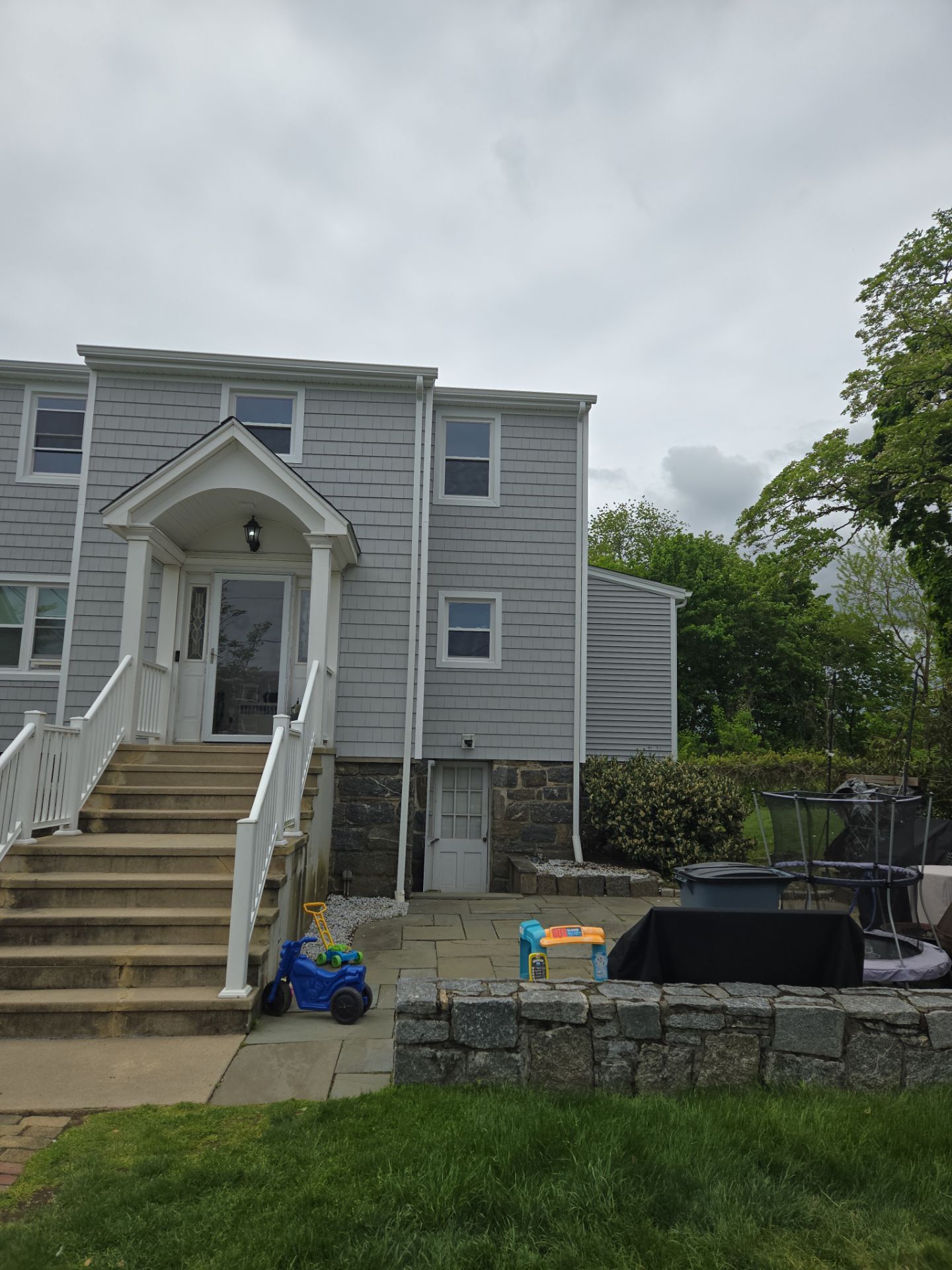 Siding Installation using Certainteed Cedar Impressions Straight Edge Perfection Shingles - D7 - Sterling Gray by A Plus Exterior