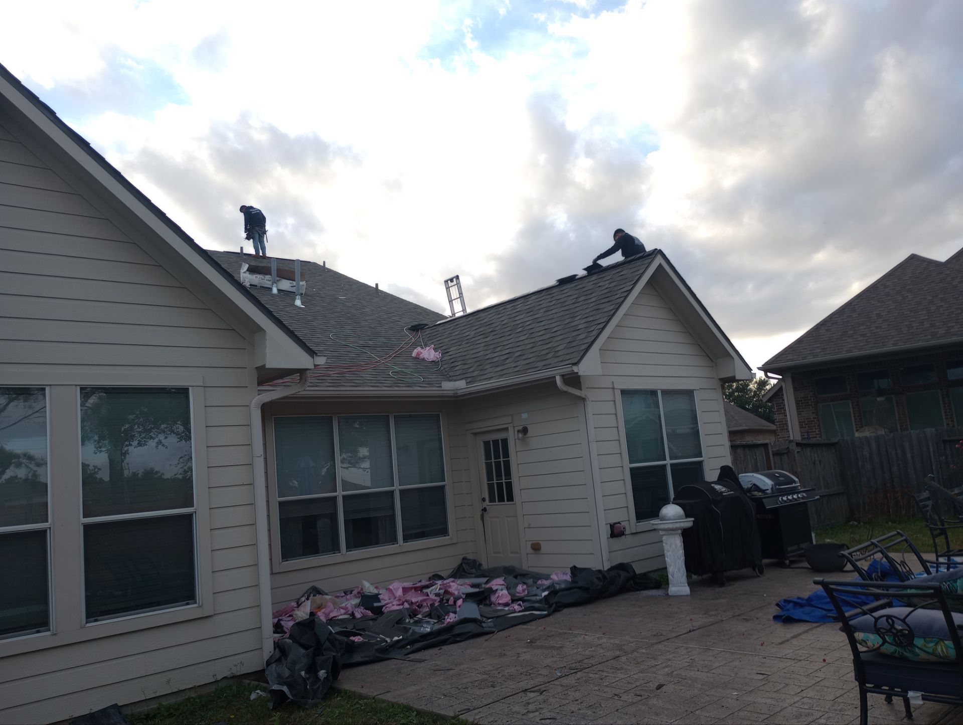 Residential Roofing Installation using Owen's Corning Duration (Lifetime) Shingles by Roof Repair Company
