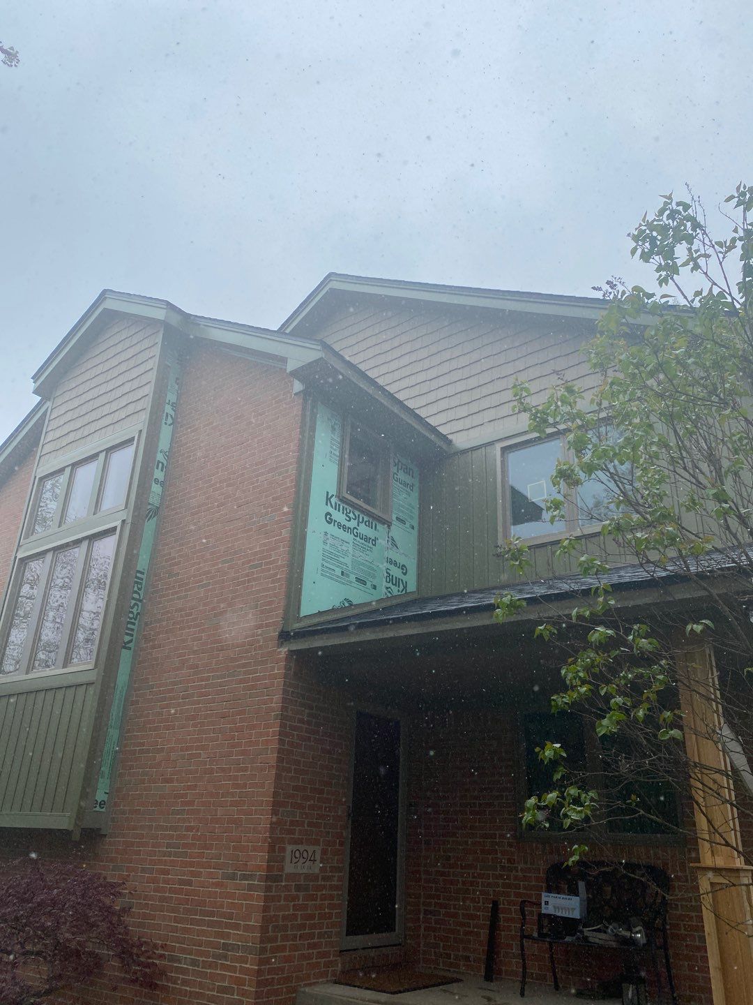 Roof Replacement using CertainTeed Landmark by 180 Contractors