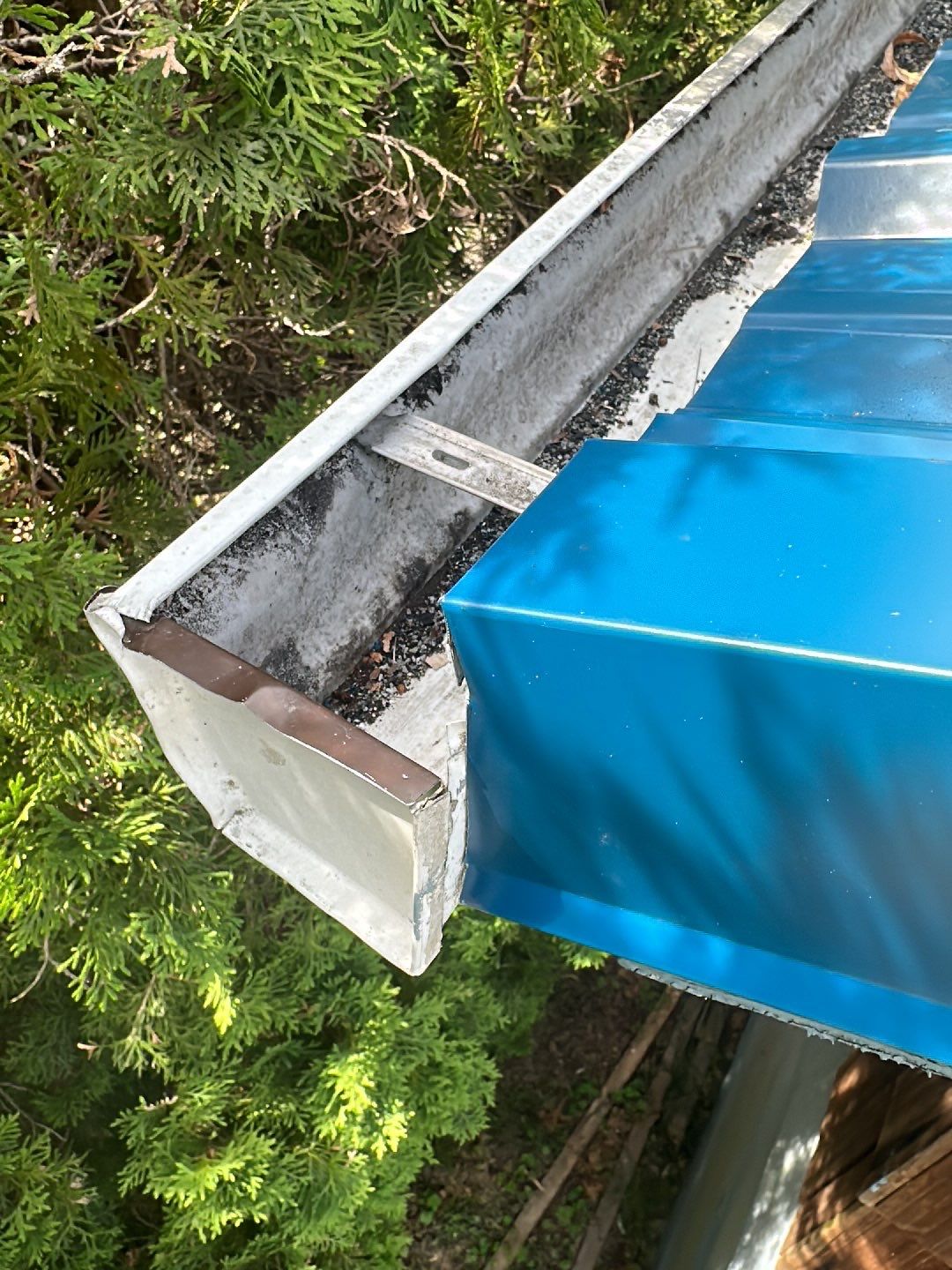 Residential ReRoofing Installation using Duraclad 26ga by Top Notch Roofing Inc