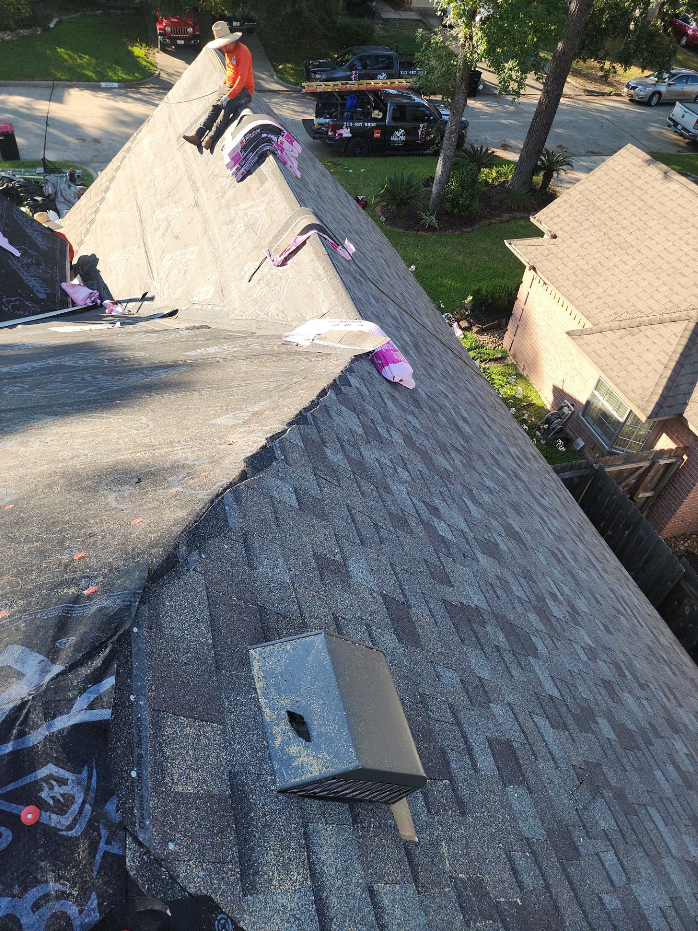 Residential Roofing Installation using Owen's Corning Duration (Lifetime) Shingles by Roof Repair Company
