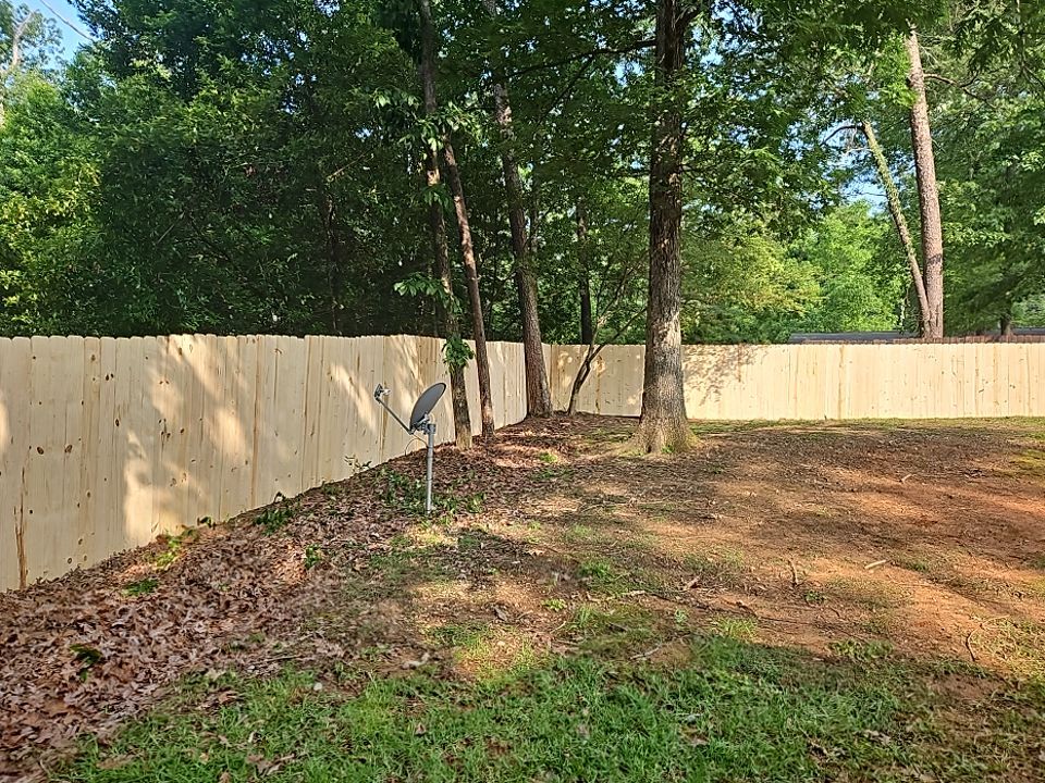 Royal Knoll Lane - Fence Installation  by Pillar and Pine