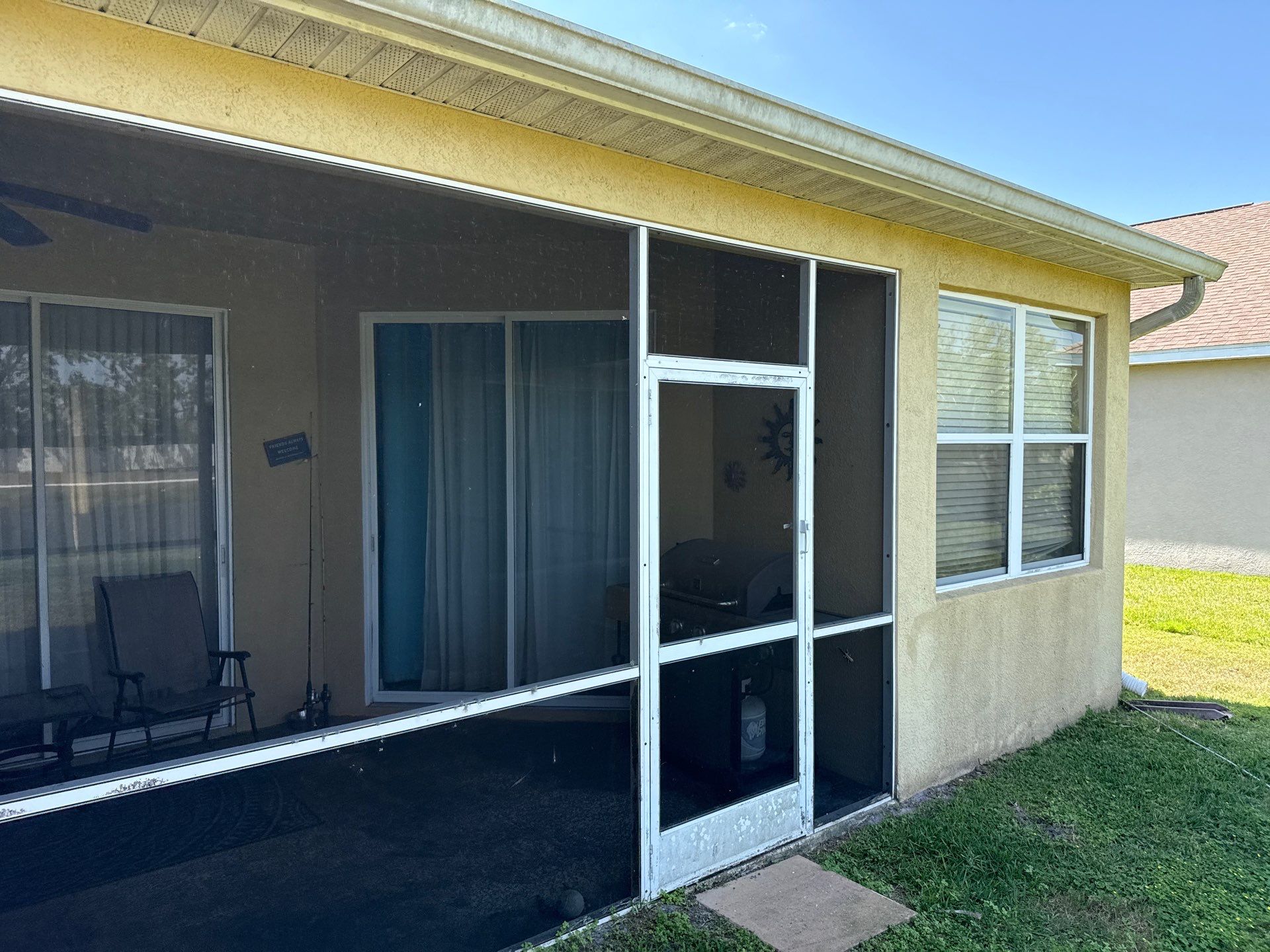 Driveway & Rear Wall Soft Wash | Lexington Community | Parrish, FL | Sunshine AquaWash by Sunshine AquaWash