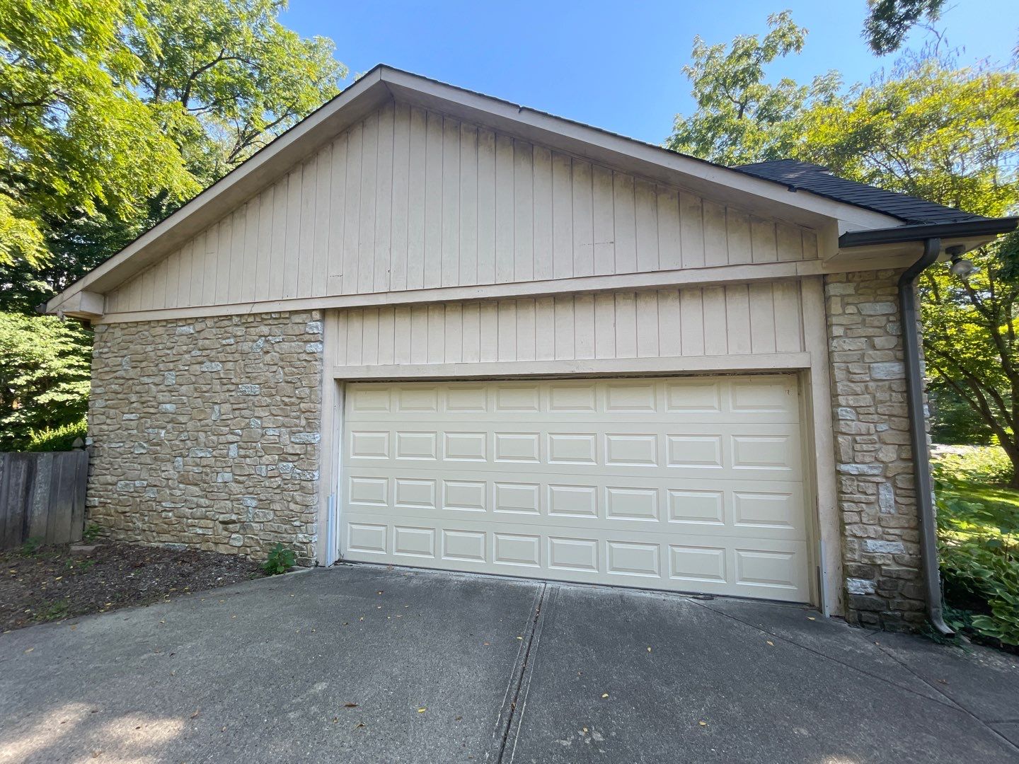 Seabreeze Roof Replacement, Exterior Siding and trim repairs and paint by 317 Roofing & Restorations