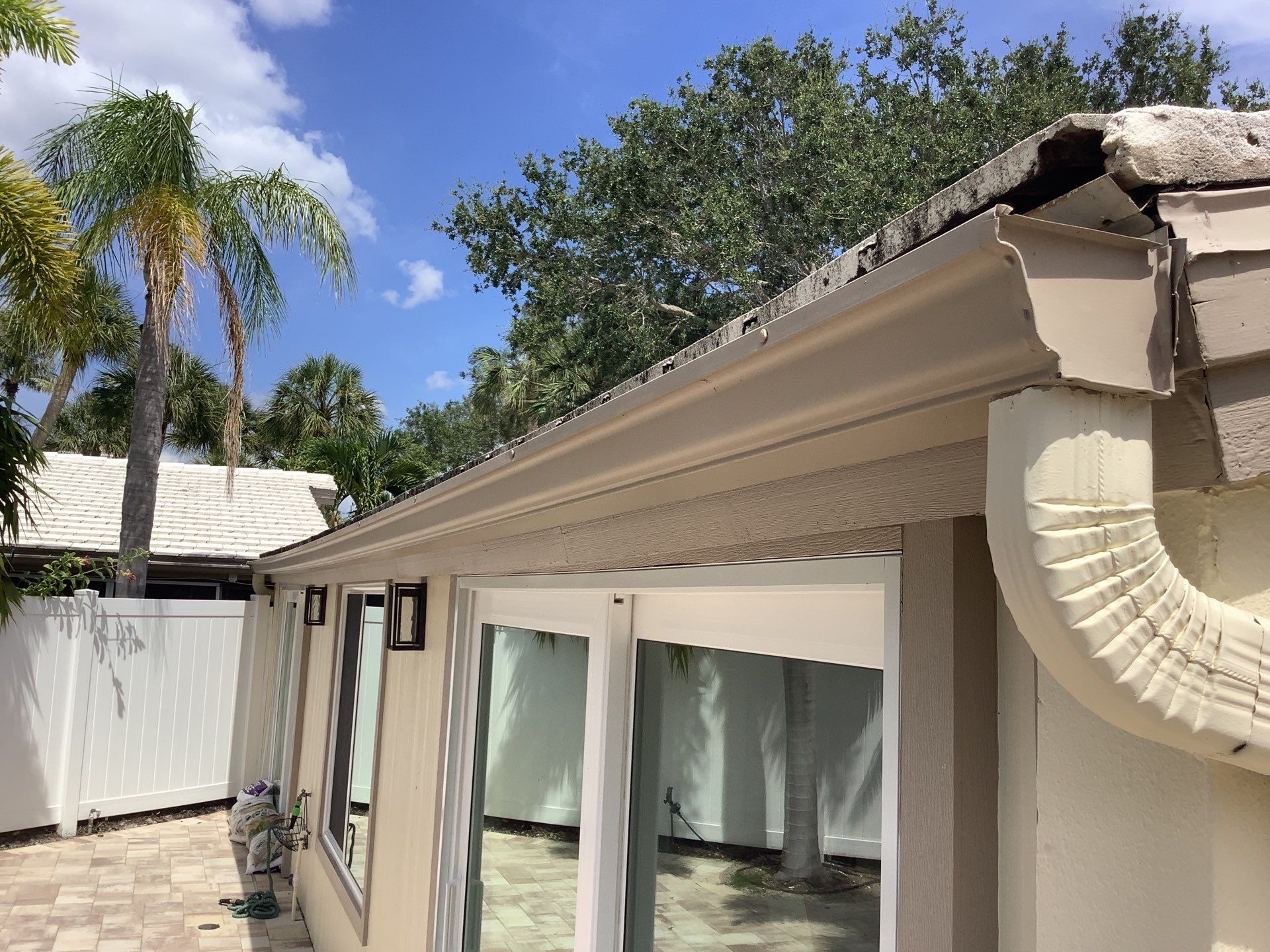 Splash Guard Gutters for Siesta Key Homes by Gutter Professors