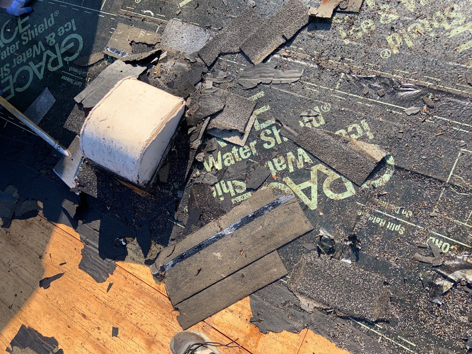 Roof Replacement using CertainTeed Landmark by 180 Contractors
