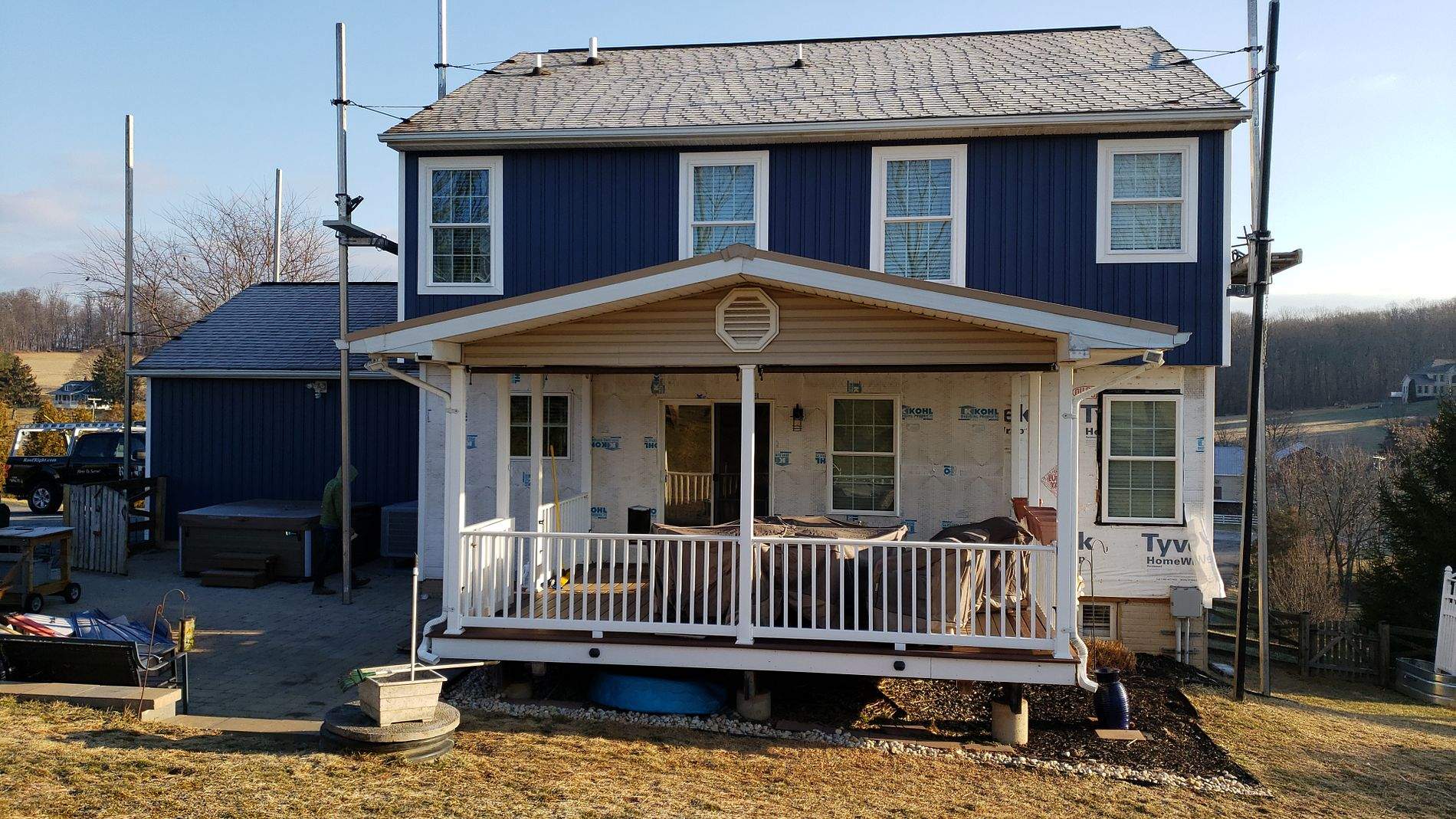 Provia Windows & CertainTeed Siding by Roof Right Inc