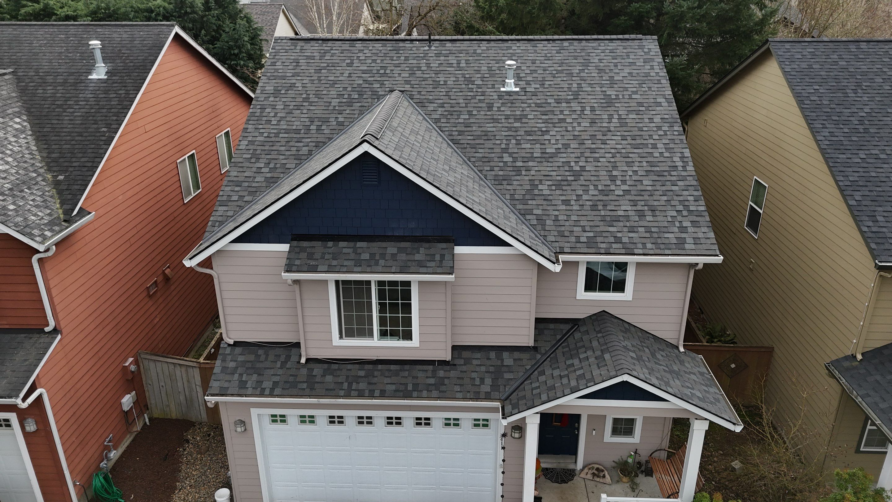 Williamsburg Gray | Roof Replacement in Vancouver, WA 98685 by Valiant Roofing, LLC
