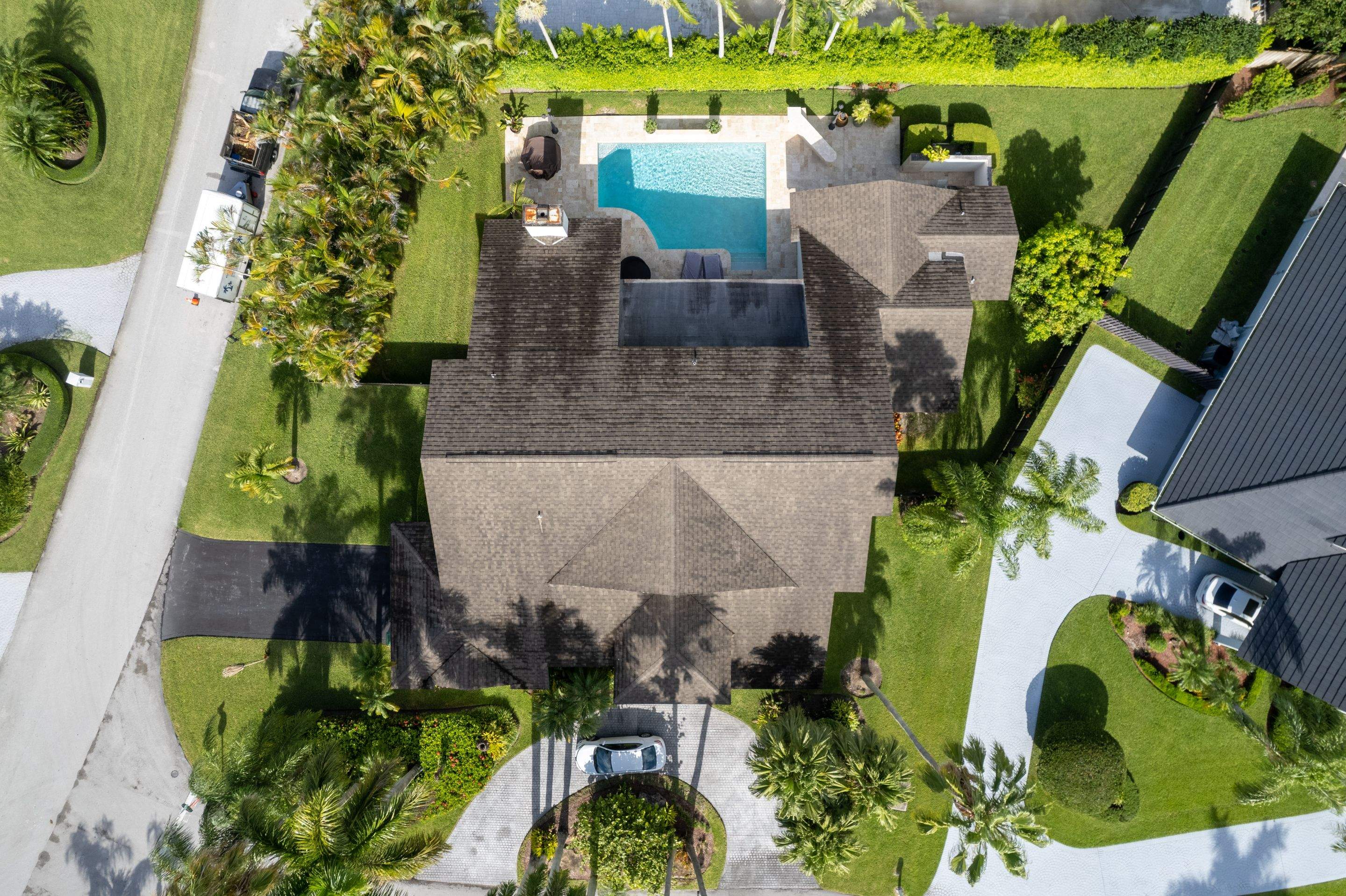Metal Roof - Galvalume - Charcoal by Istueta Roofing