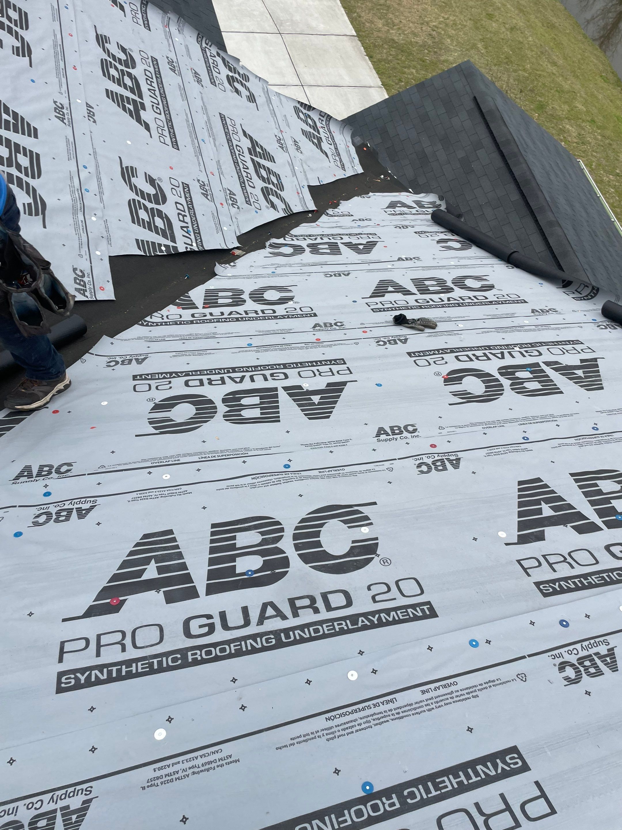 Residential Roofing Installation using Atlas Pinnacle Pristine  by Talya Roofing
