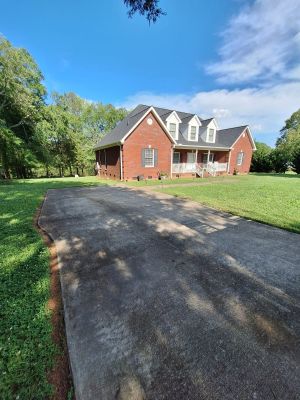 Residential Roofing Installation using Owens Corning® Oakridge Onyx Black