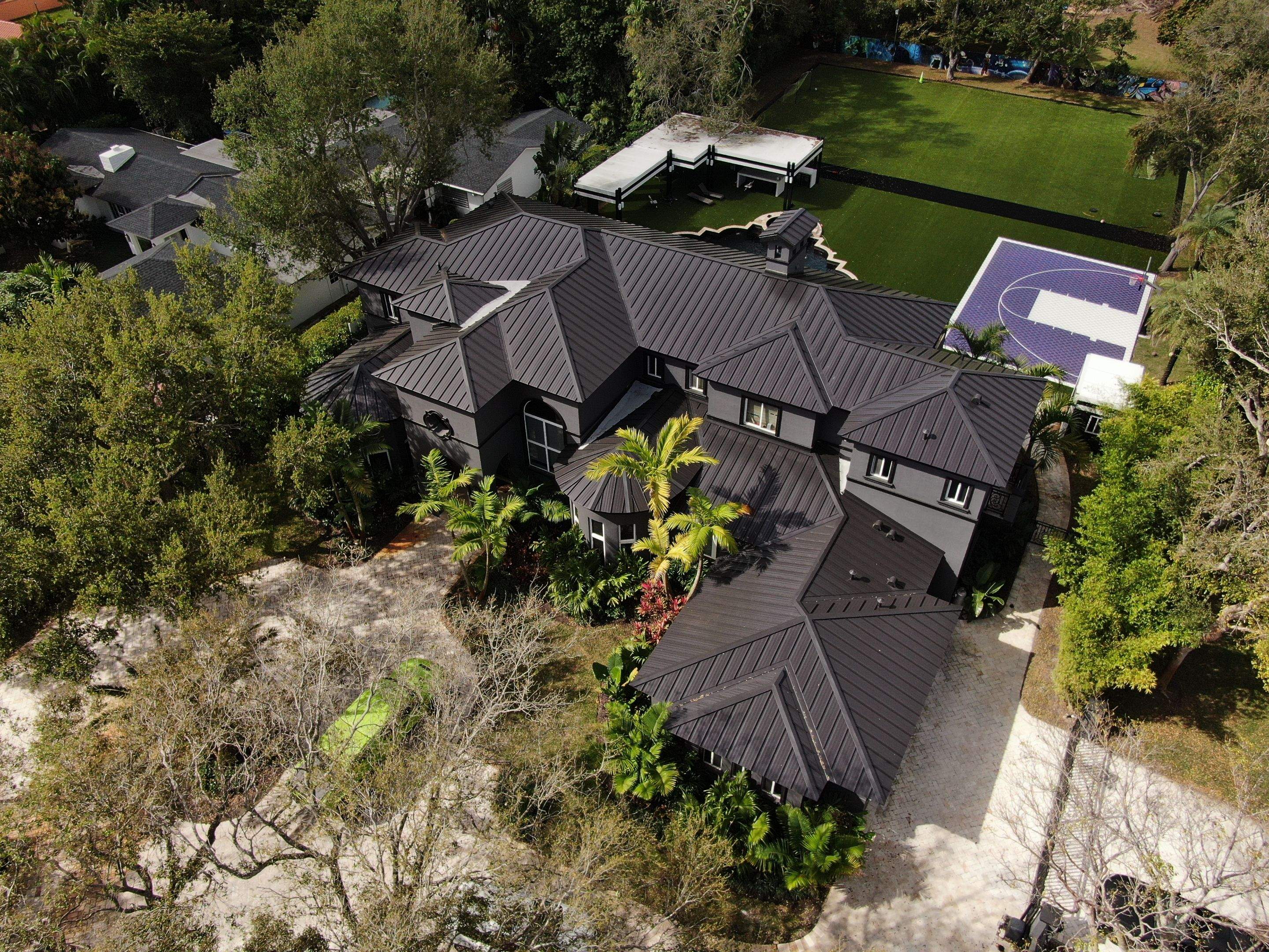 Metal Roof - Galvalume - Matte Black by Istueta Roofing