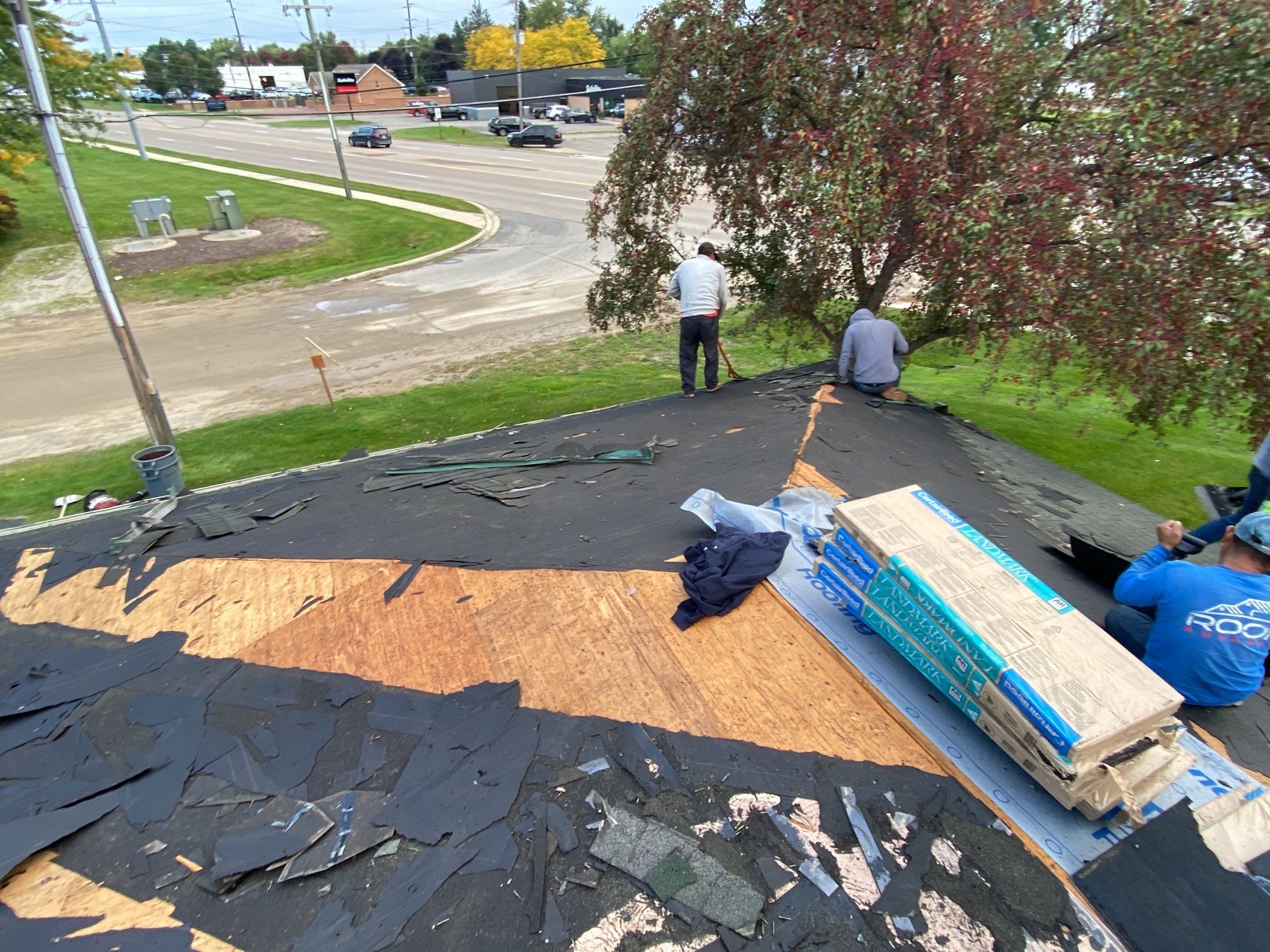 Roof Replacement using CertainTeed Landmark by 180 Contractors