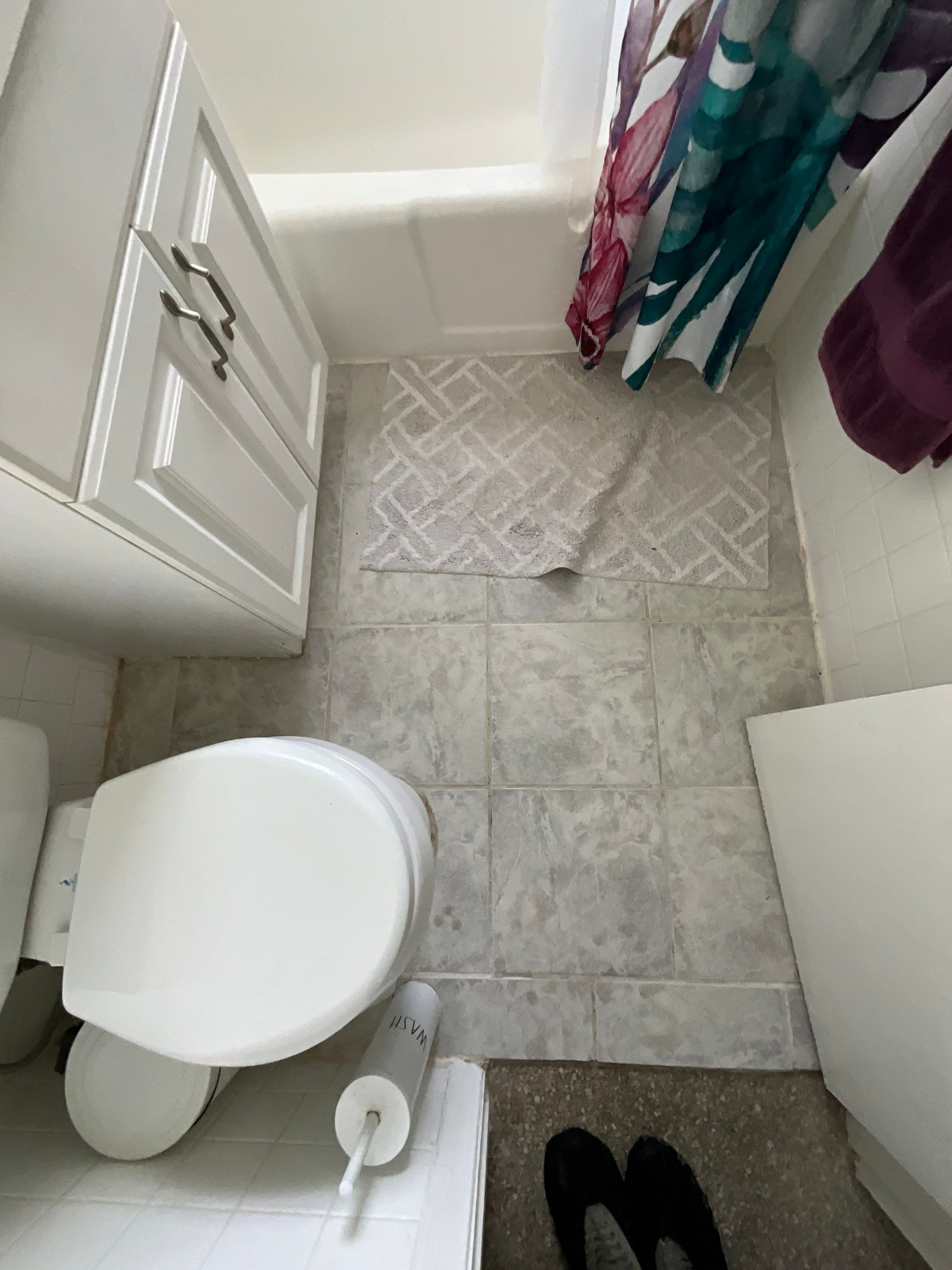 Guest Bathroom - Delray Beach by Hevi Tile