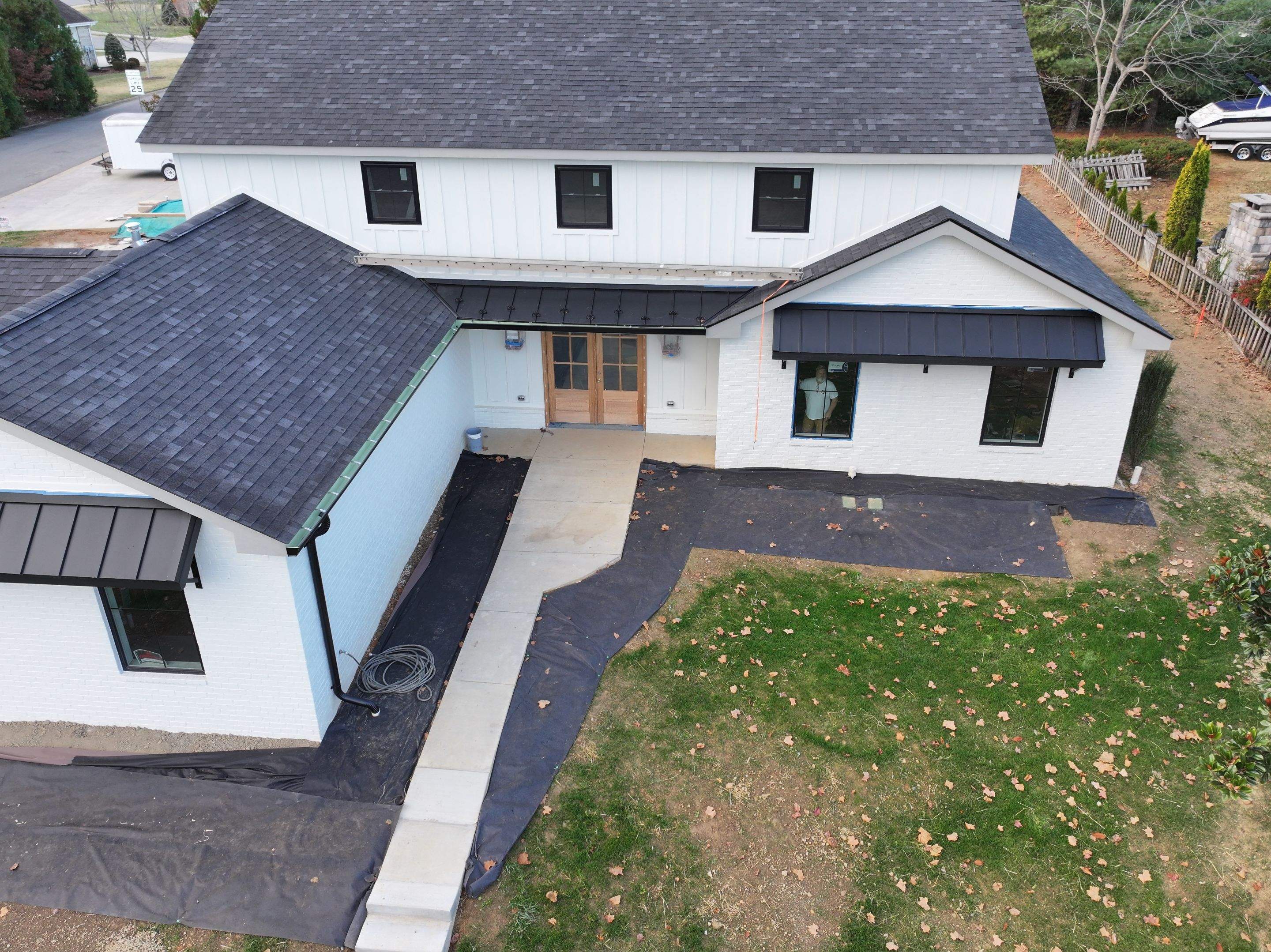 Miller Residence by Omnia Roofing