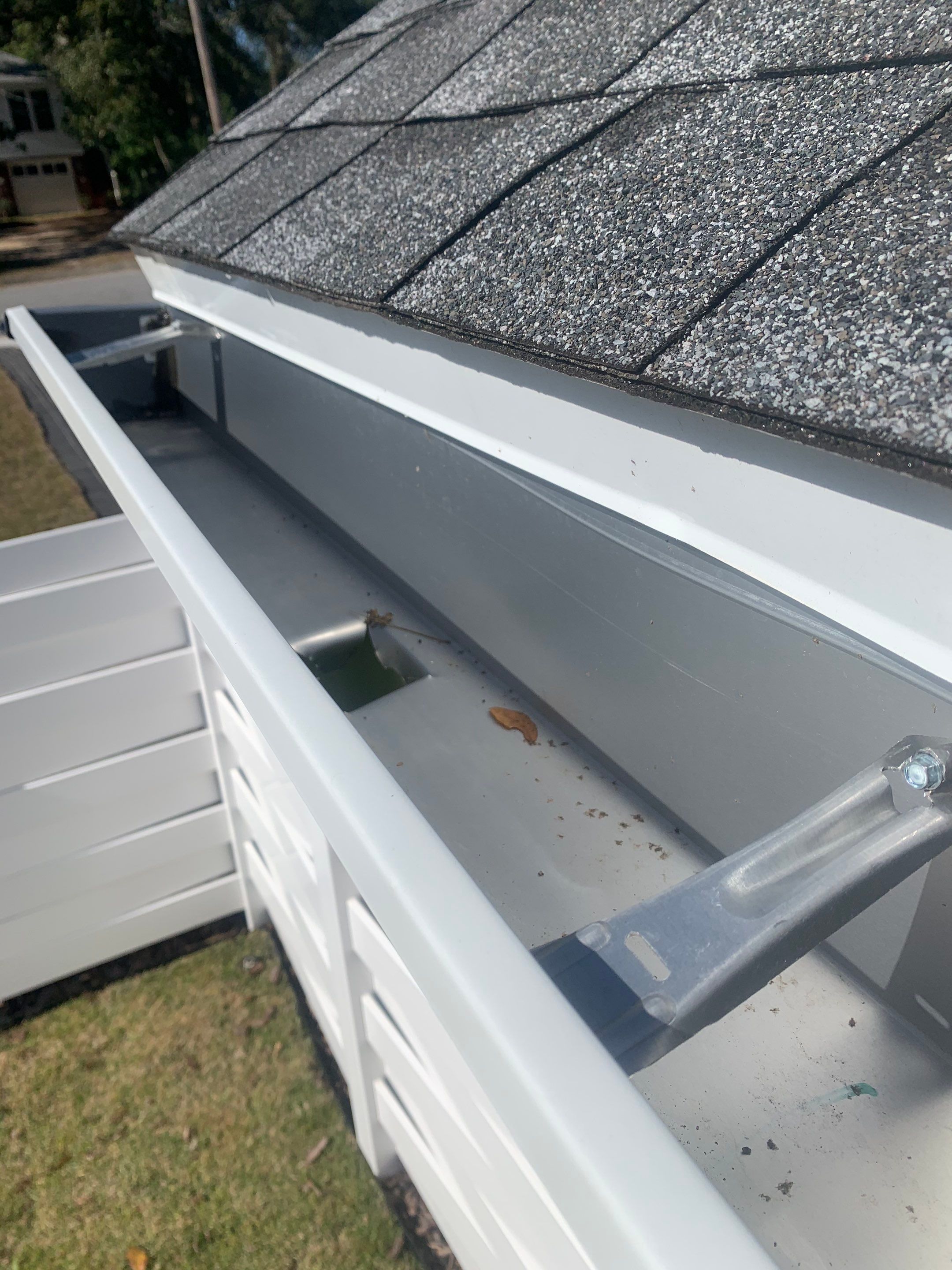 Gutter Installation using K-Style Seamless Gutters in Milton FL by Gutter Professors
