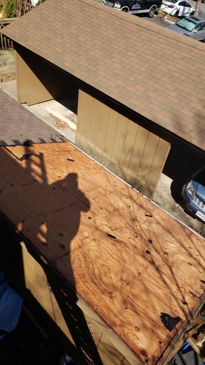 Reston CertainTeed Landmark Resawn Shake New Roof Installation & Siding/Trim Repairs by RM Banning, Inc.