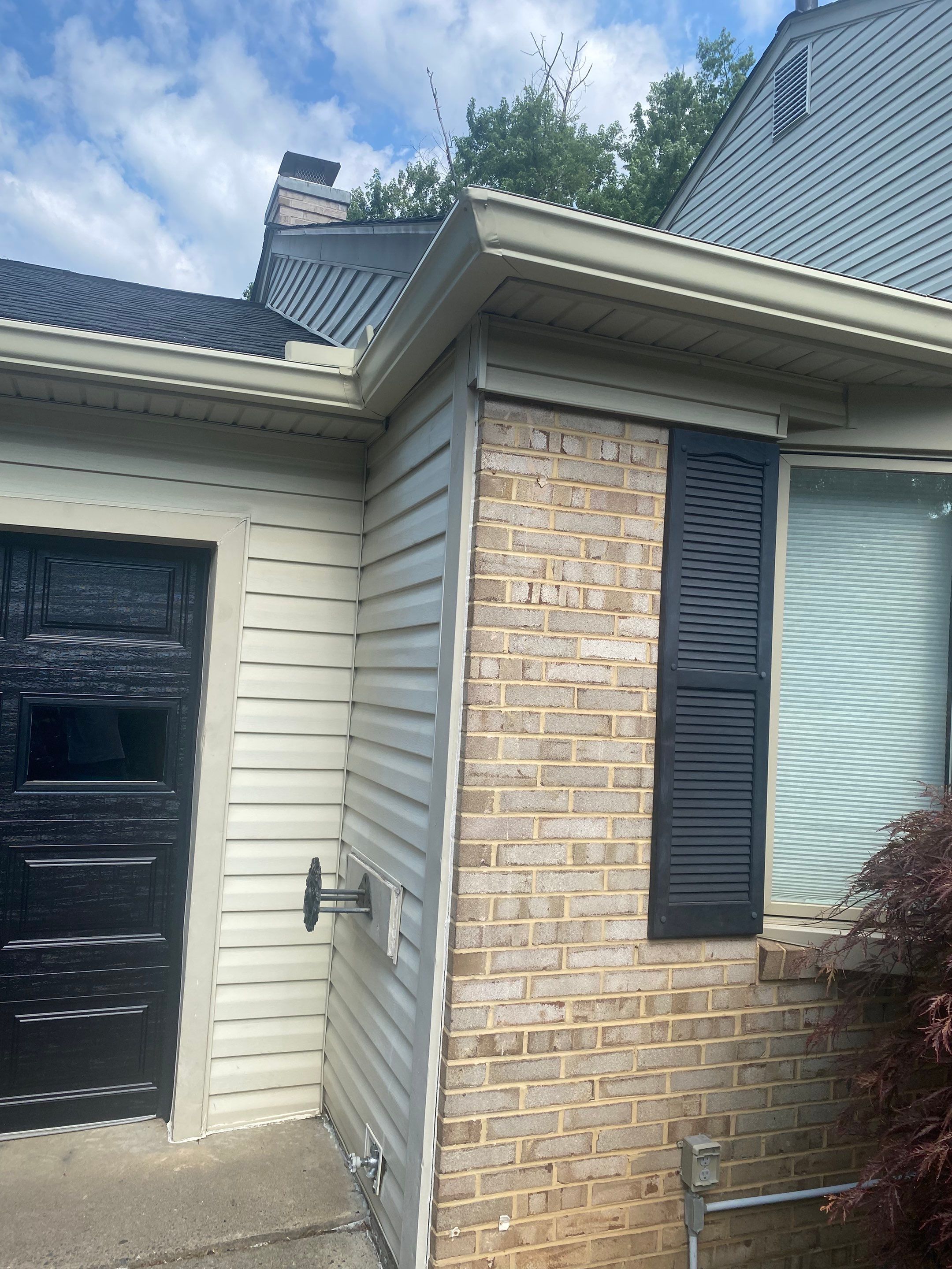 Vienna: Roof Replacement with CertainTeed Landmark Designer Shingles in Moire Black by RM Banning, Inc.