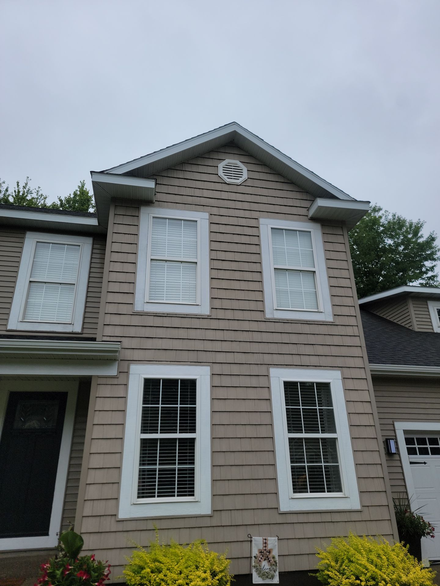 Exterior home painting. by Gordon Painting