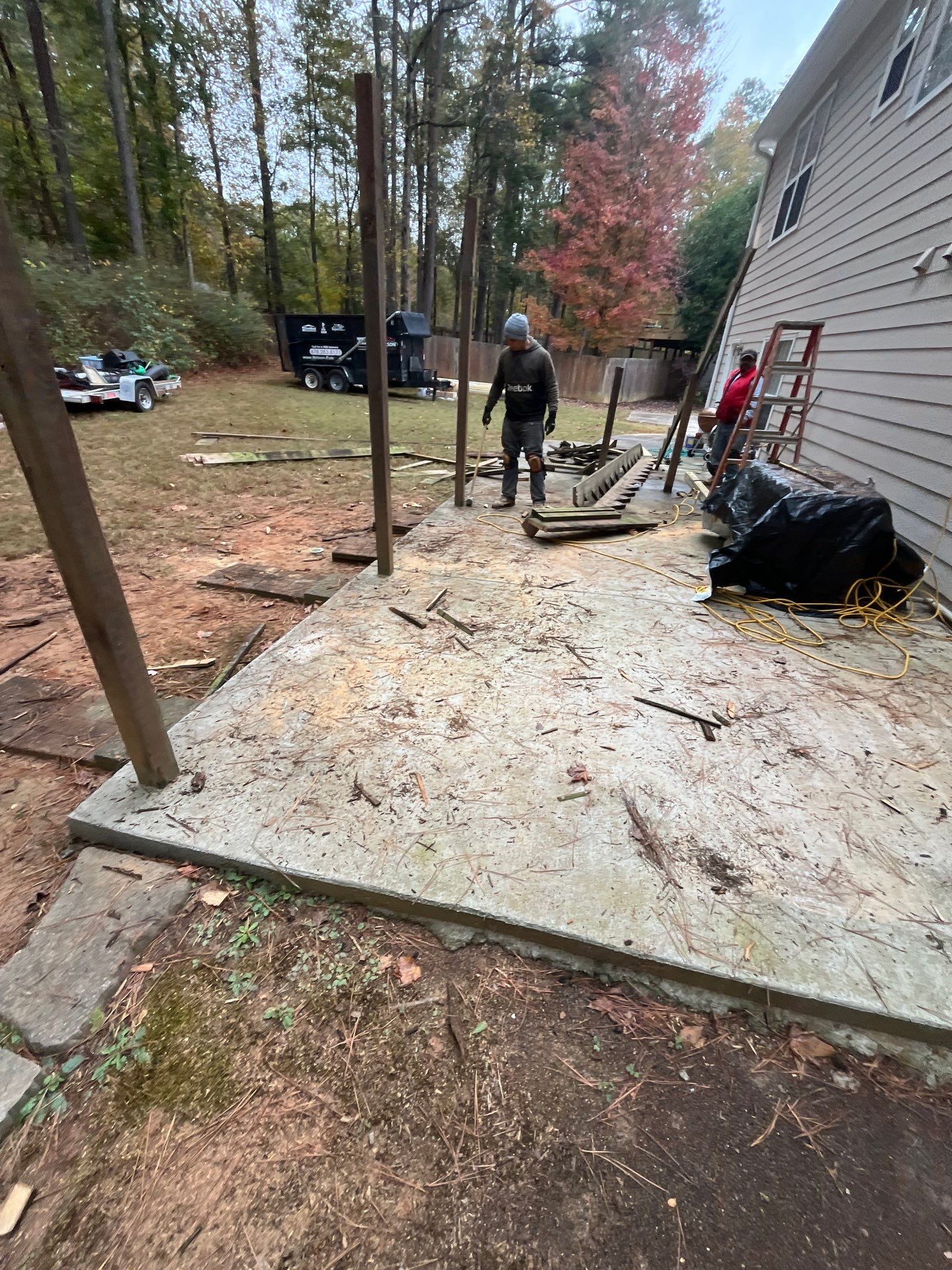 Deck Build using Deckorators Venture Series Decking in the Sandbar Color by Nelson Exteriors 