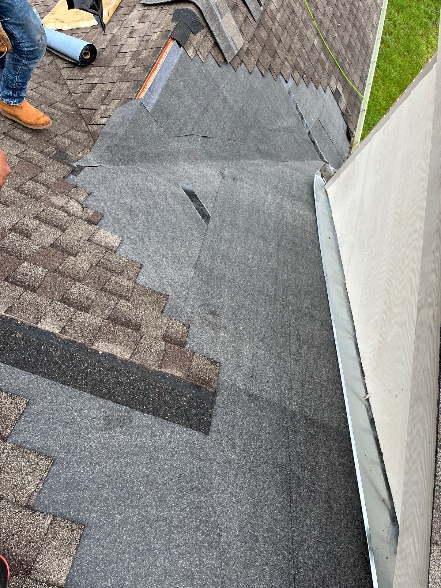 Residential Roofing Repair using Owen's Corning Duration (Lifetime) Shingles by Roof Repair Company