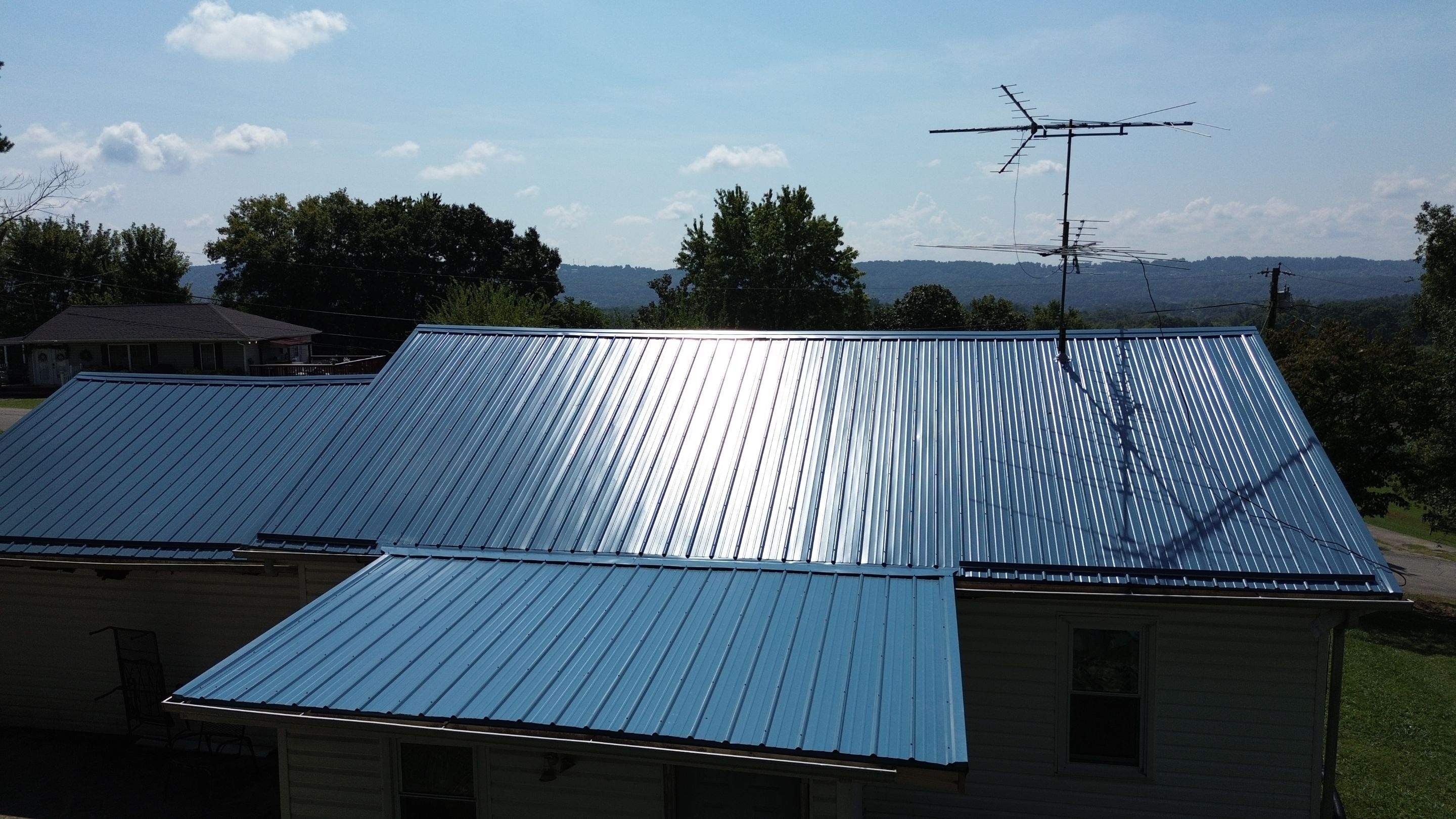 Vichare Residence by Omnia Roofing