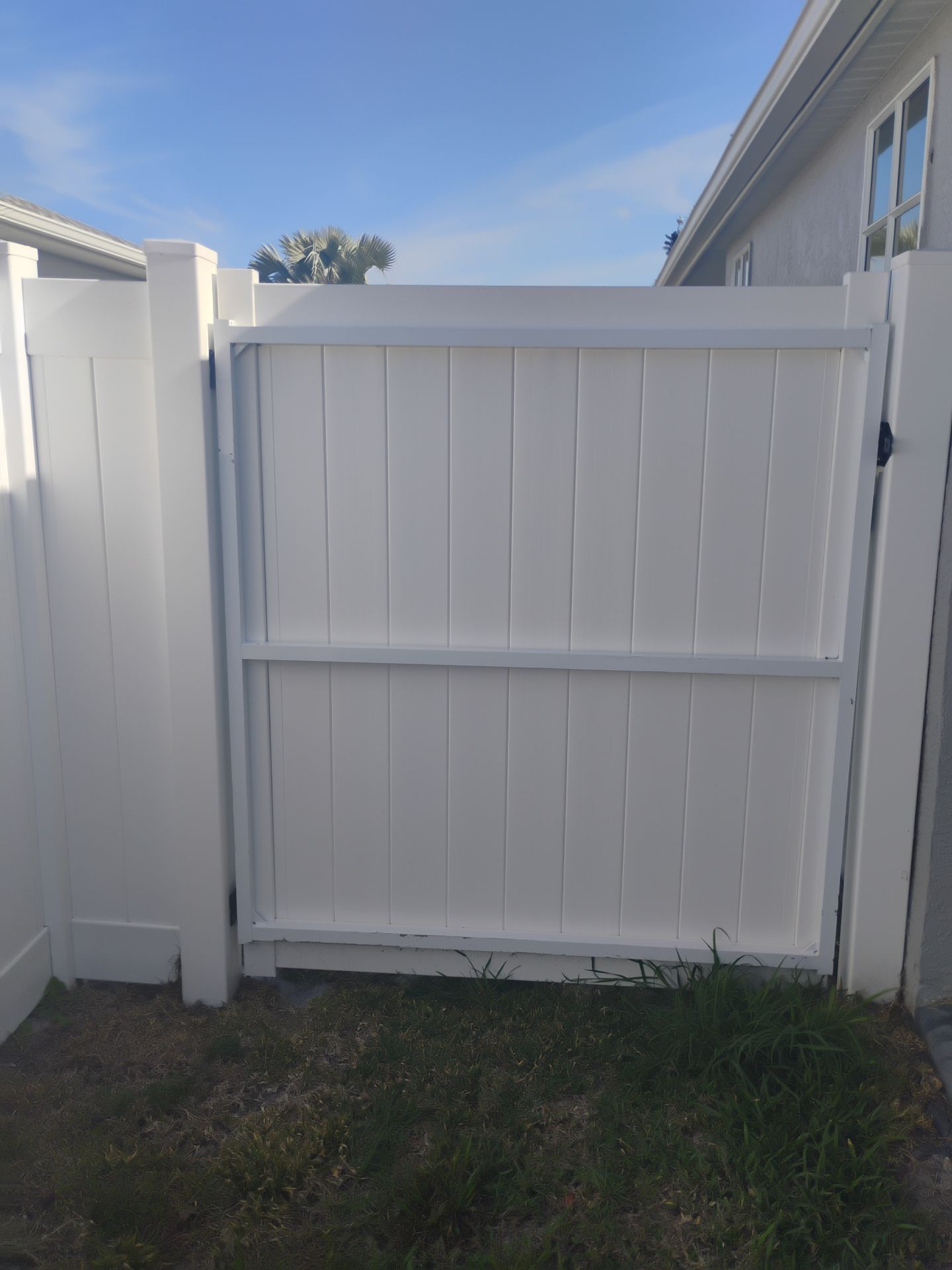 Vinyl Gate Repair in Port Charlotte, FL by True Fence LLC