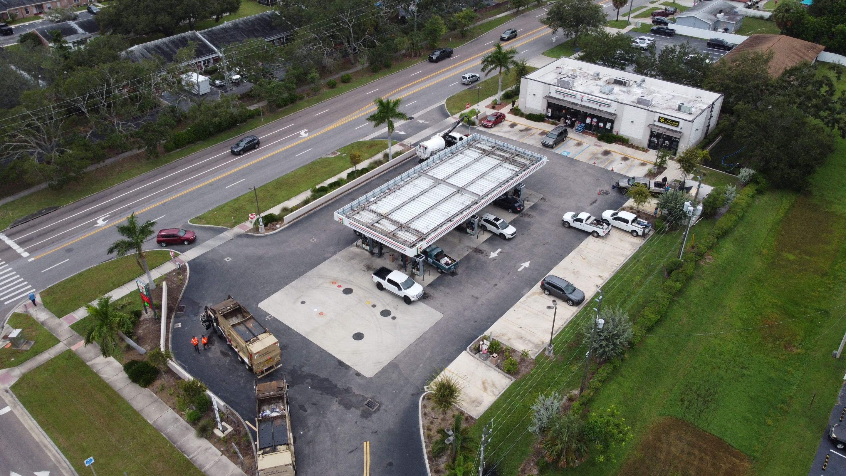 St. Petersburg 7-Eleven Stormwater System Cleaning by APS Power & Water