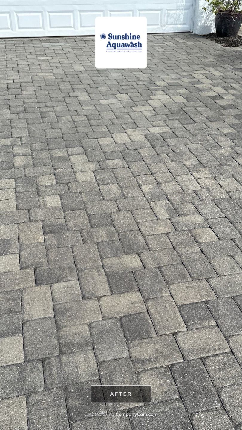 2-Story House Wash & Paver Driveway Cleaning in Trevesta Community, Palmetto, FL | Sunshine AquaWash by Sunshine AquaWash
