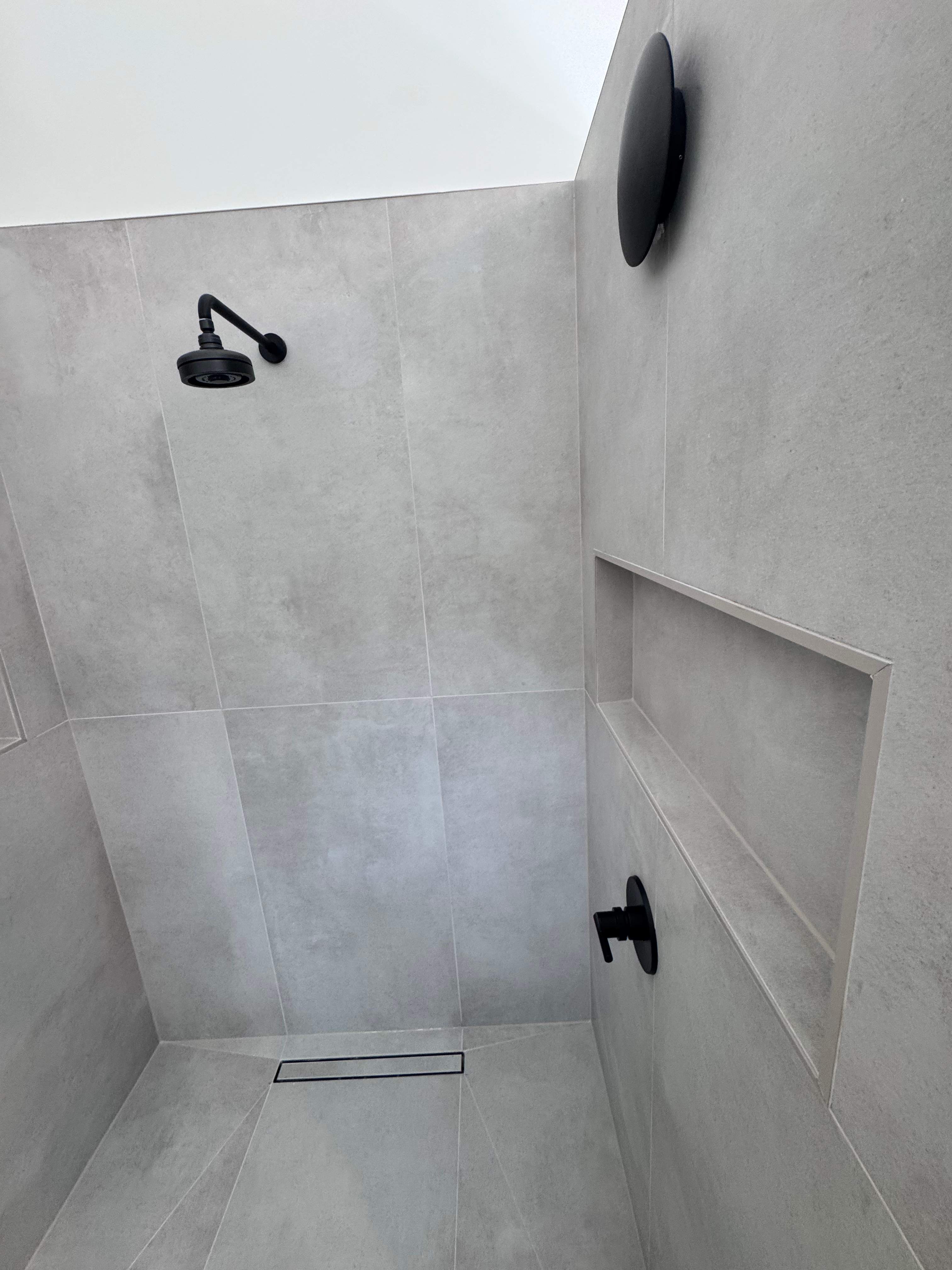 Master bathroom renovation by Prudencio