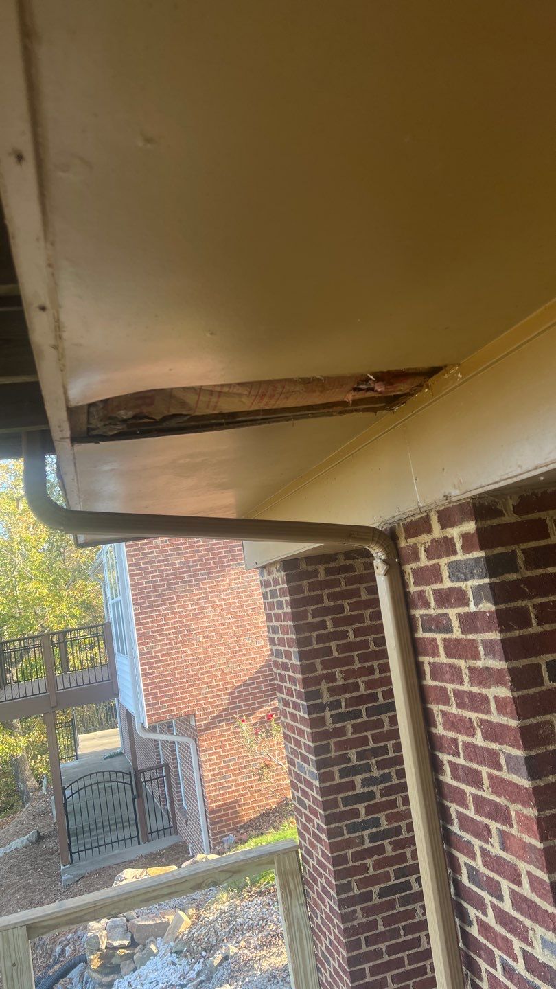 Shades Crest - Deck by Pillar and Pine