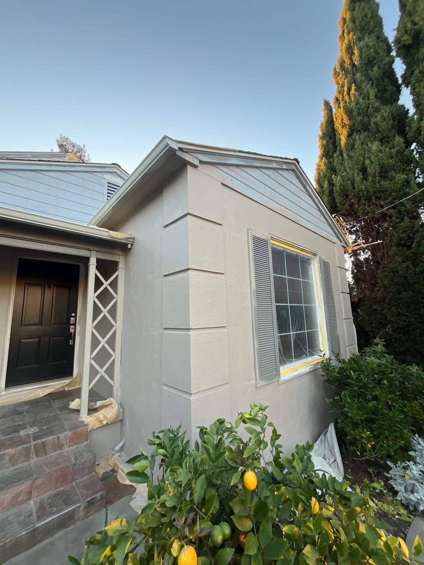 Exterior repaint-siding and stucco by Herrera’s Bay Area Painting inc.