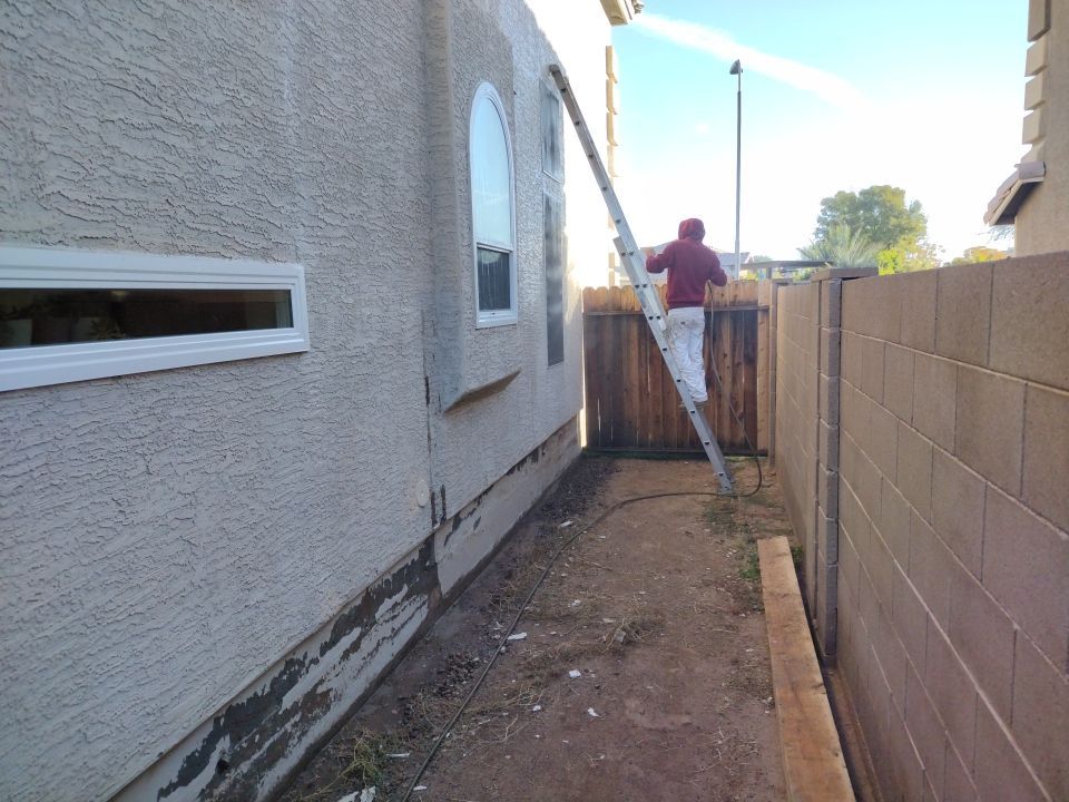 Exterior Painting using Dunn-Edwards EVERSHIELD®  by Crash of Rhinos Painting & Garage Floors