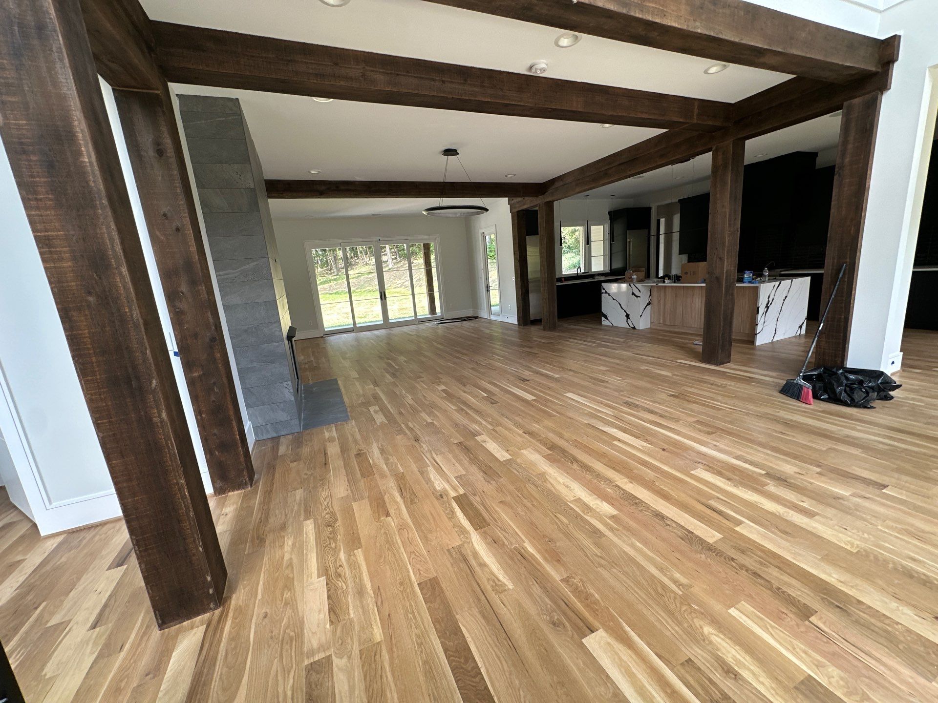Interior Paint and Flooring in Nashville by Music City Improvements